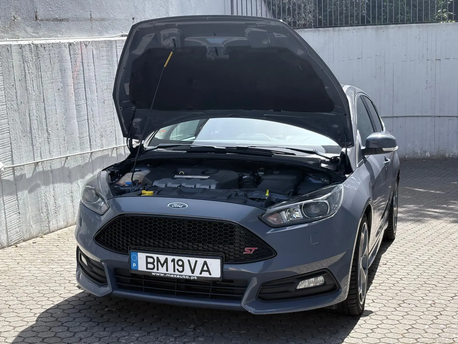 Ford Focus 2.0 EcoBoost ST c/ Pack Pele Desportiva 16