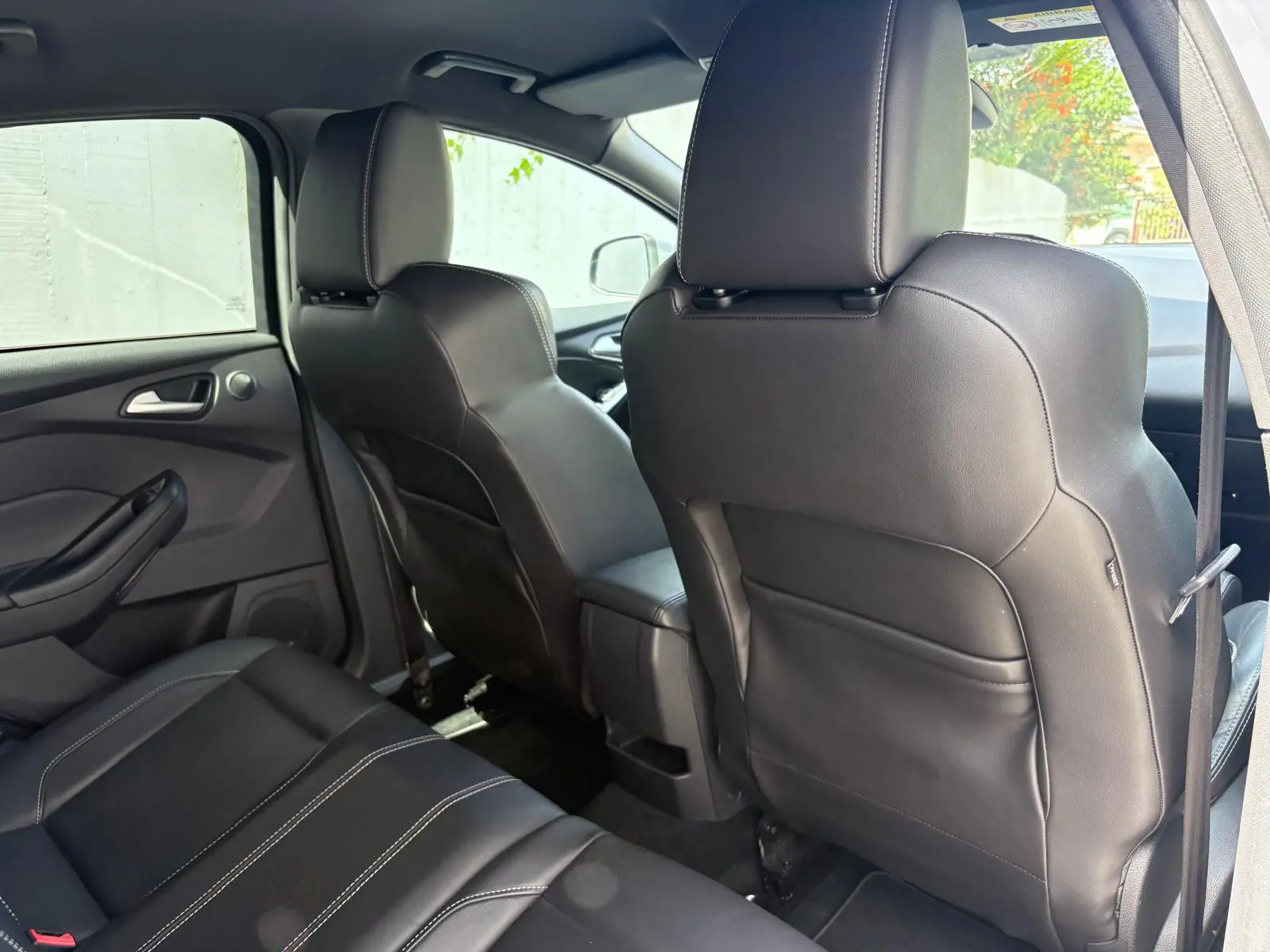 Ford Focus 2.0 EcoBoost ST c/ Pack Pele Desportiva 59
