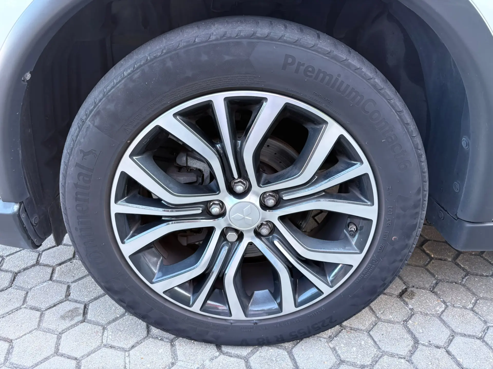 Mitsubishi Outlander 2.2 DI-D Instyle Navi 12