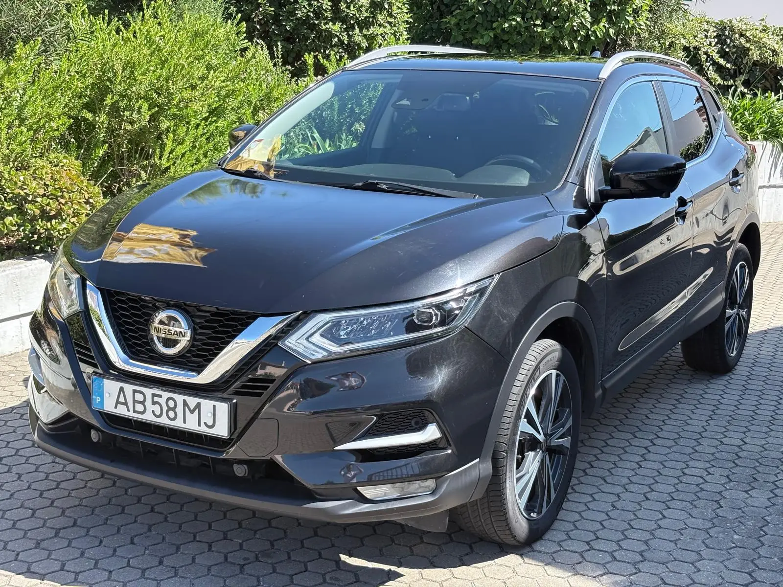 Nissan Qashqai 1.5 dCi N-Connecta J18 4