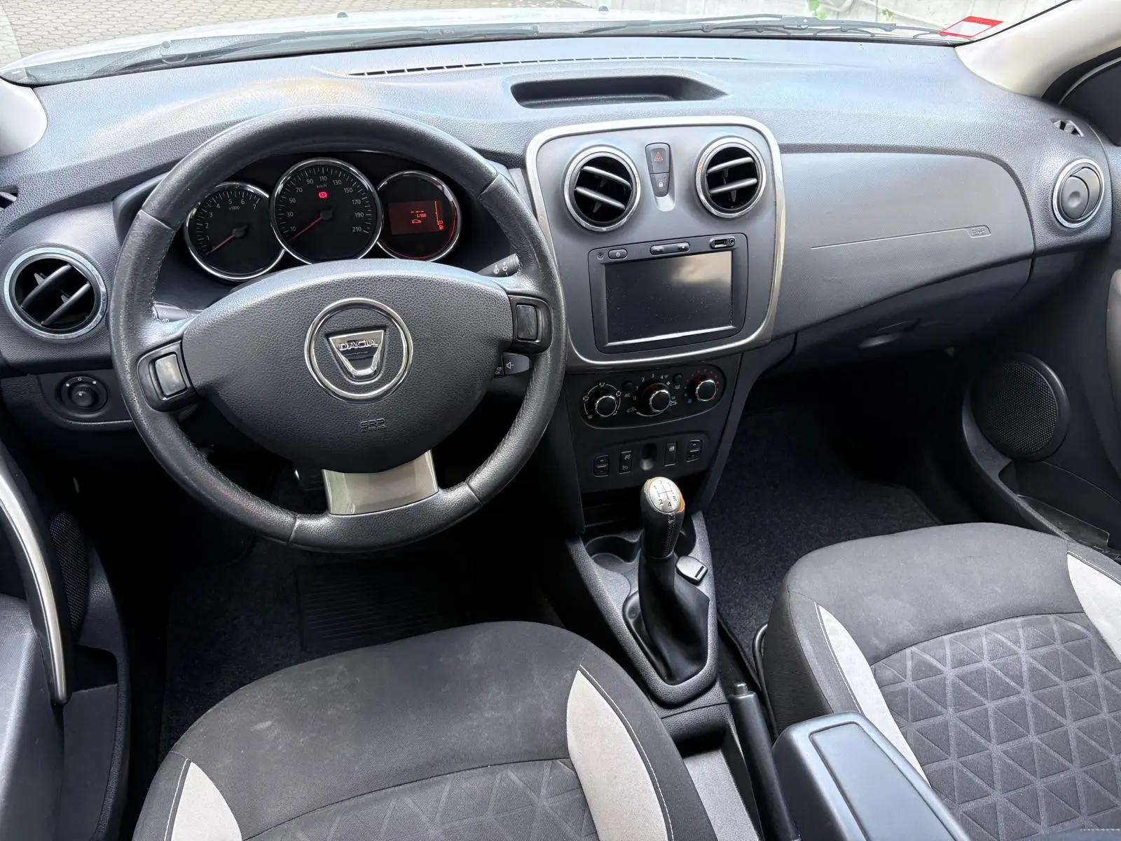Dacia Sandero 1.5 dCi Stepway 27