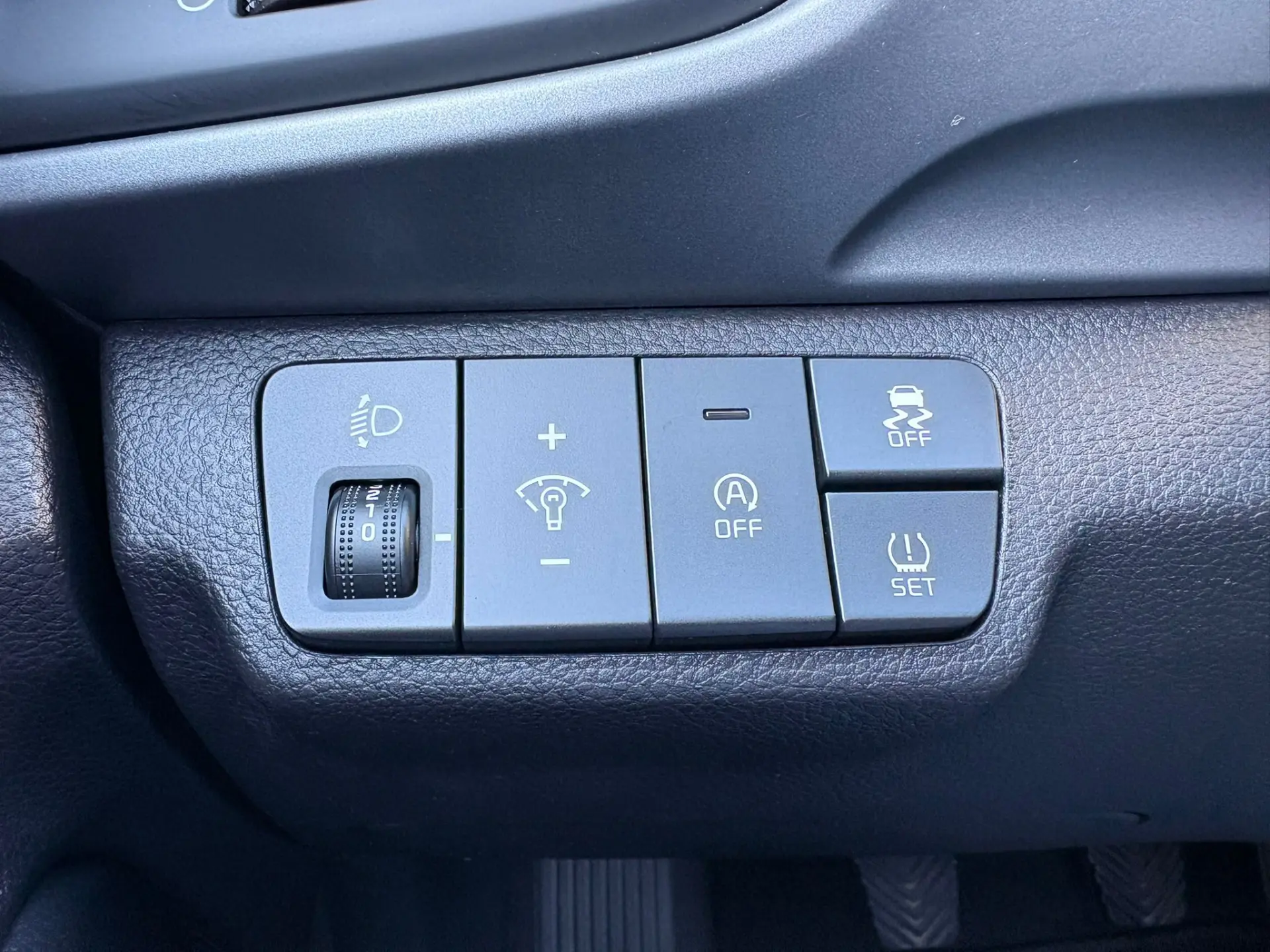 Kia Stonic 1.2 Dynamic 33