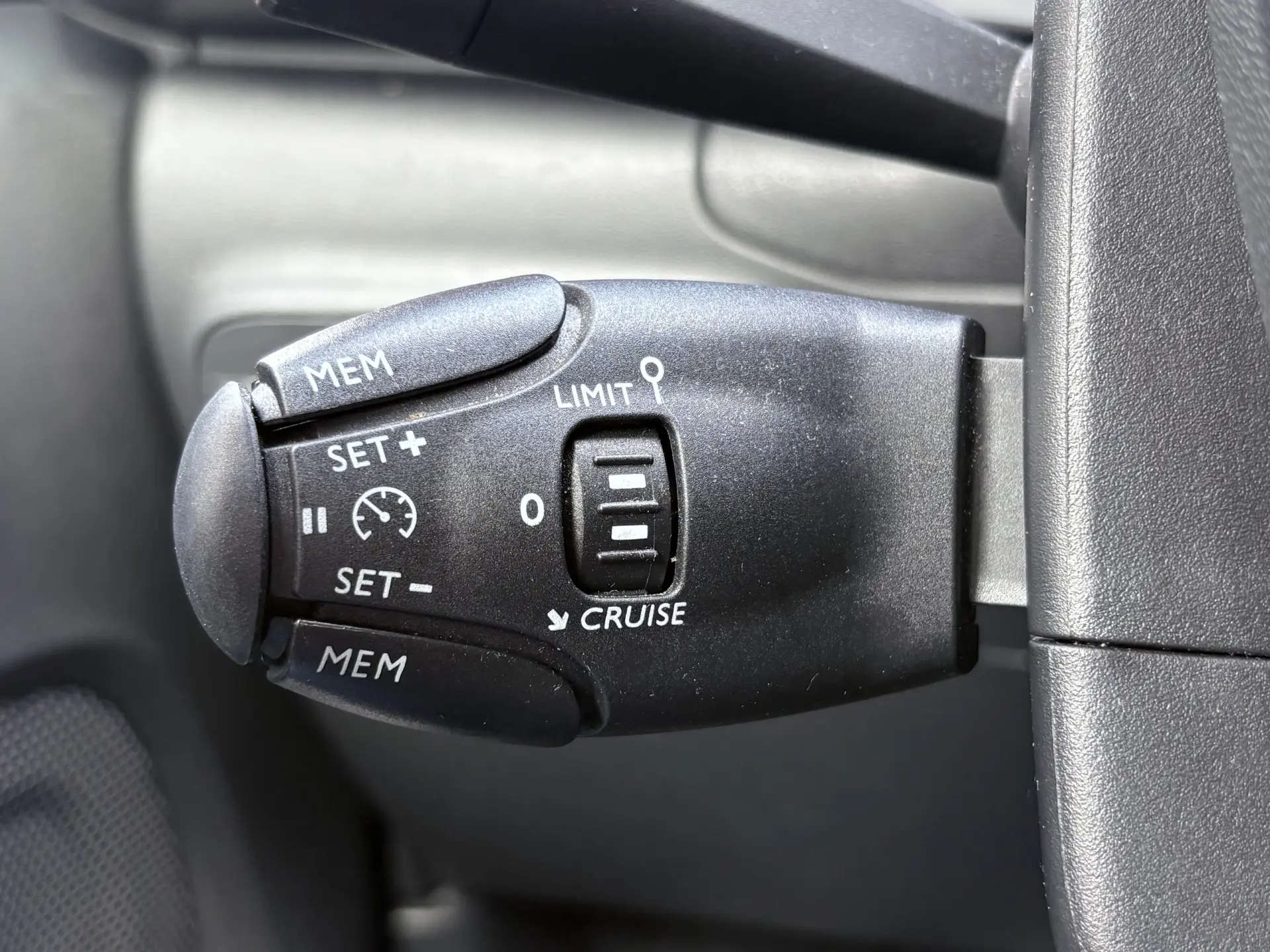 Citroën C3 1.2 PureTech C-Series 38