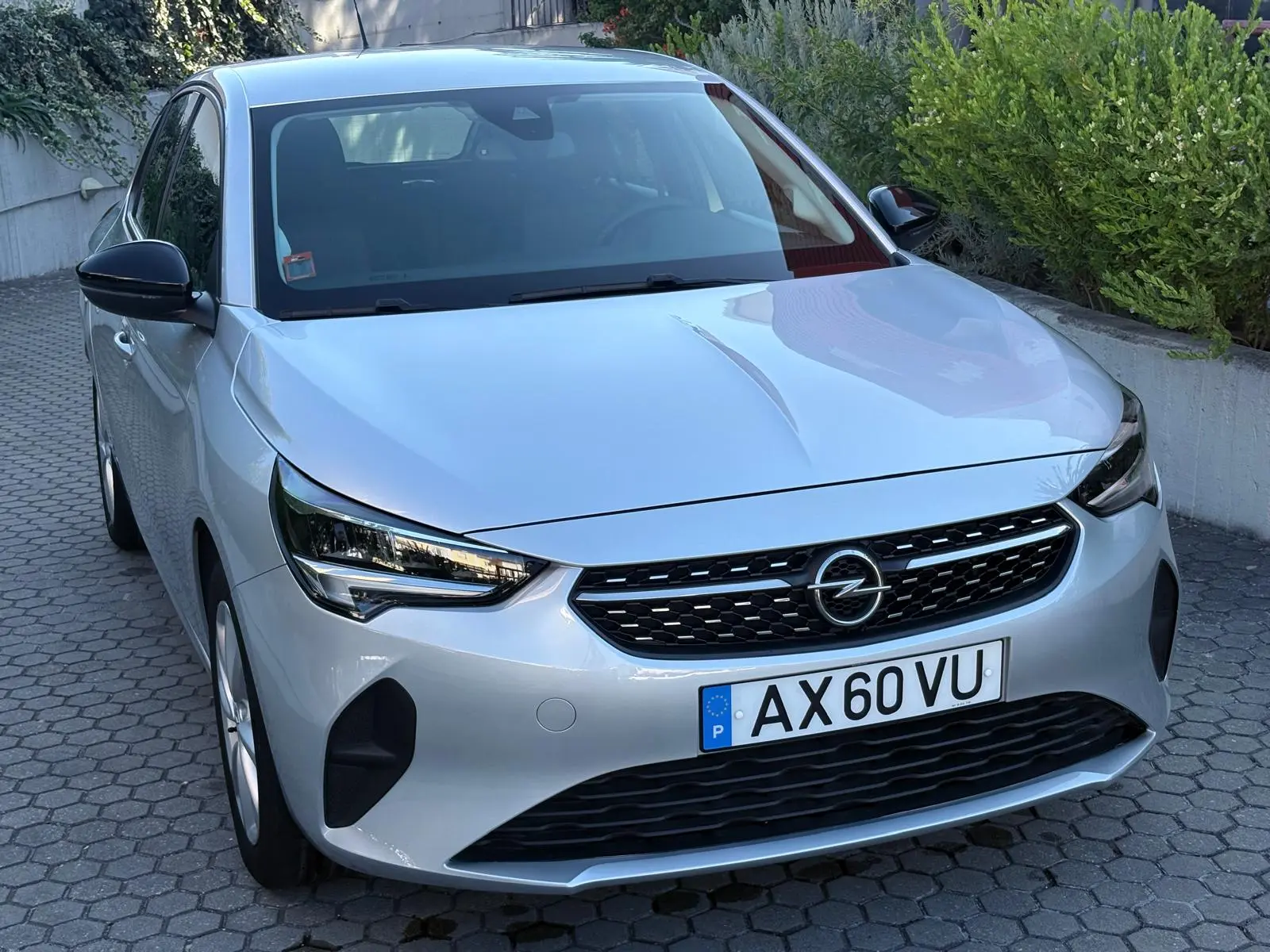Opel Corsa 1.2 Business 2