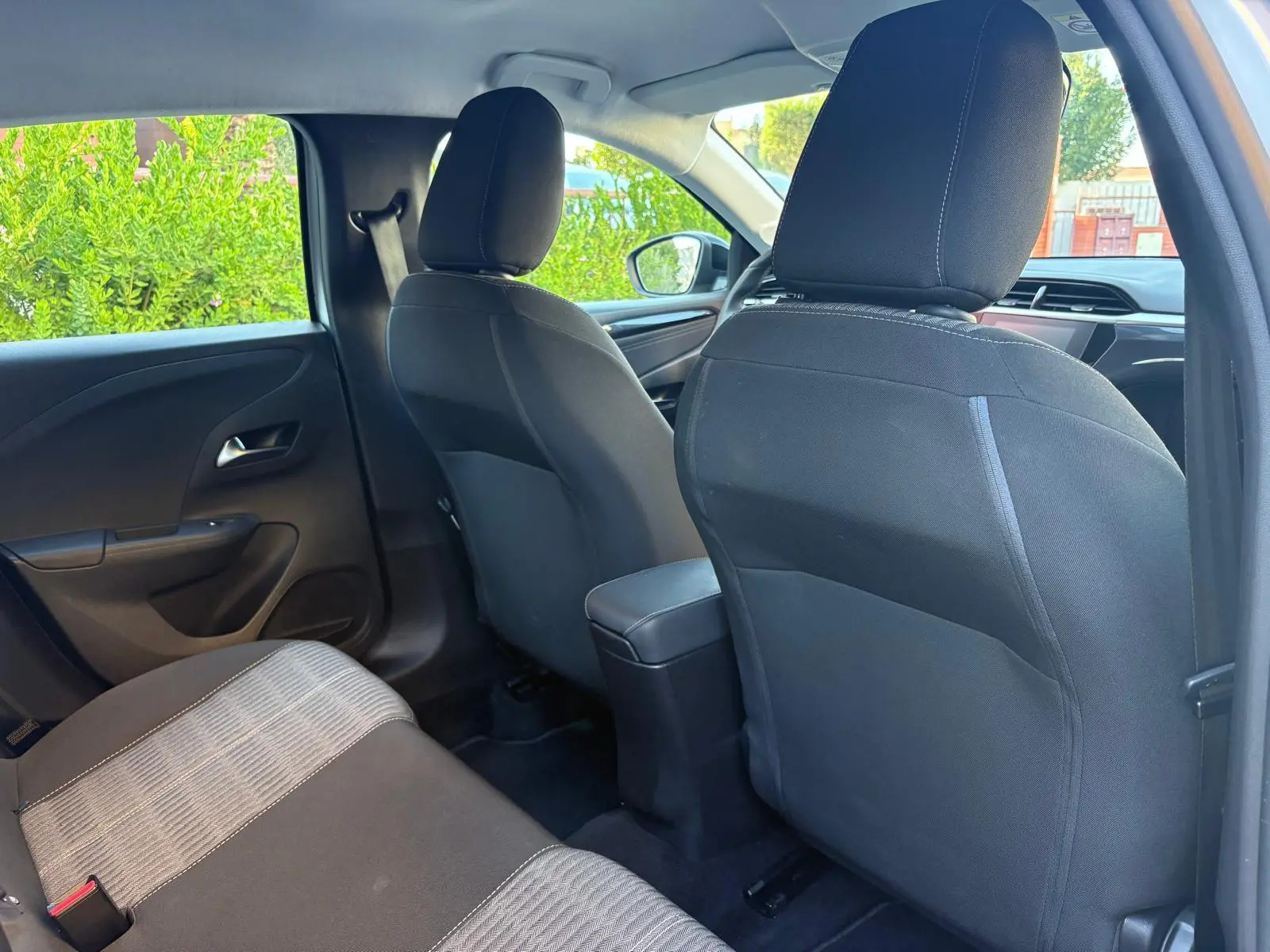 Opel Corsa 1.2 Business 52