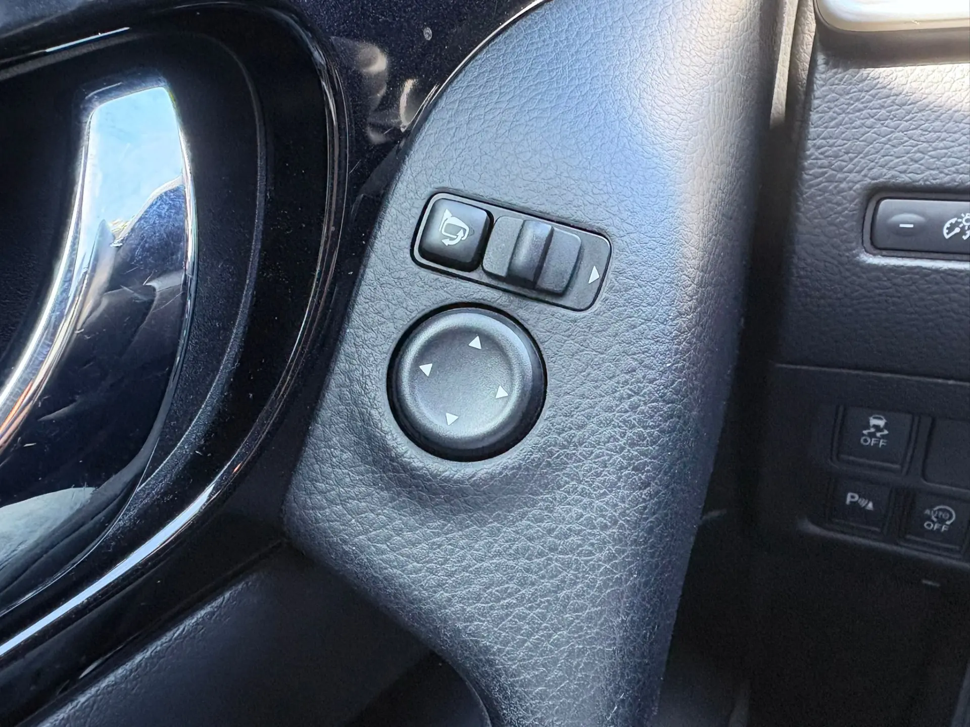 Nissan Qashqai 1.5 dCi Tekna Premium 17 Alcantara 35