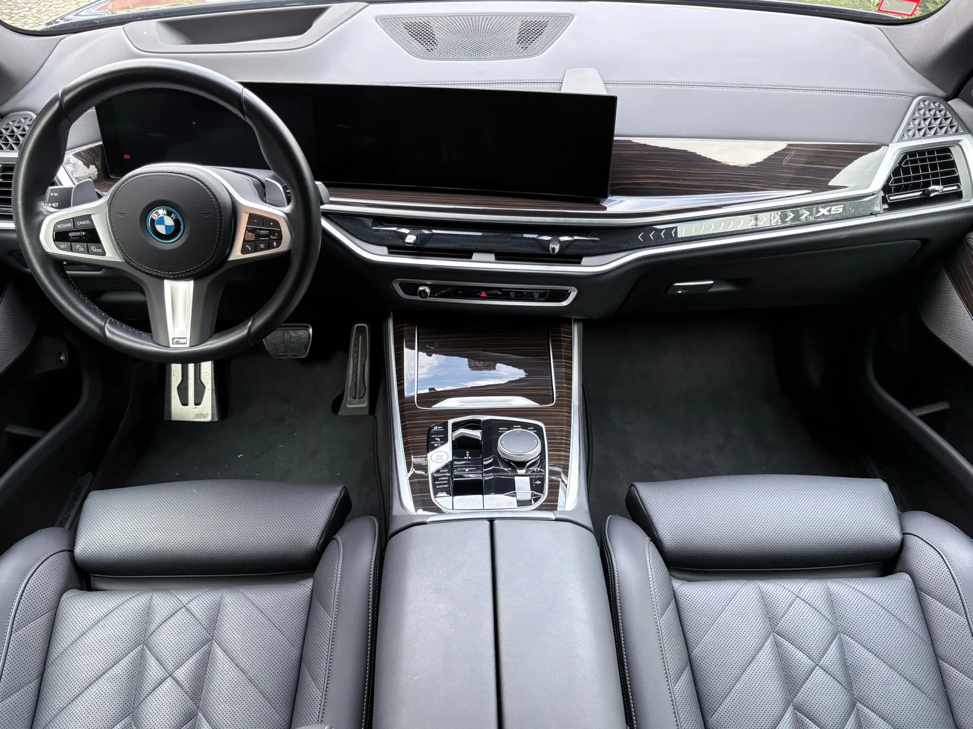 BMW X5 50 e xDrive Edição Desportiva M 6