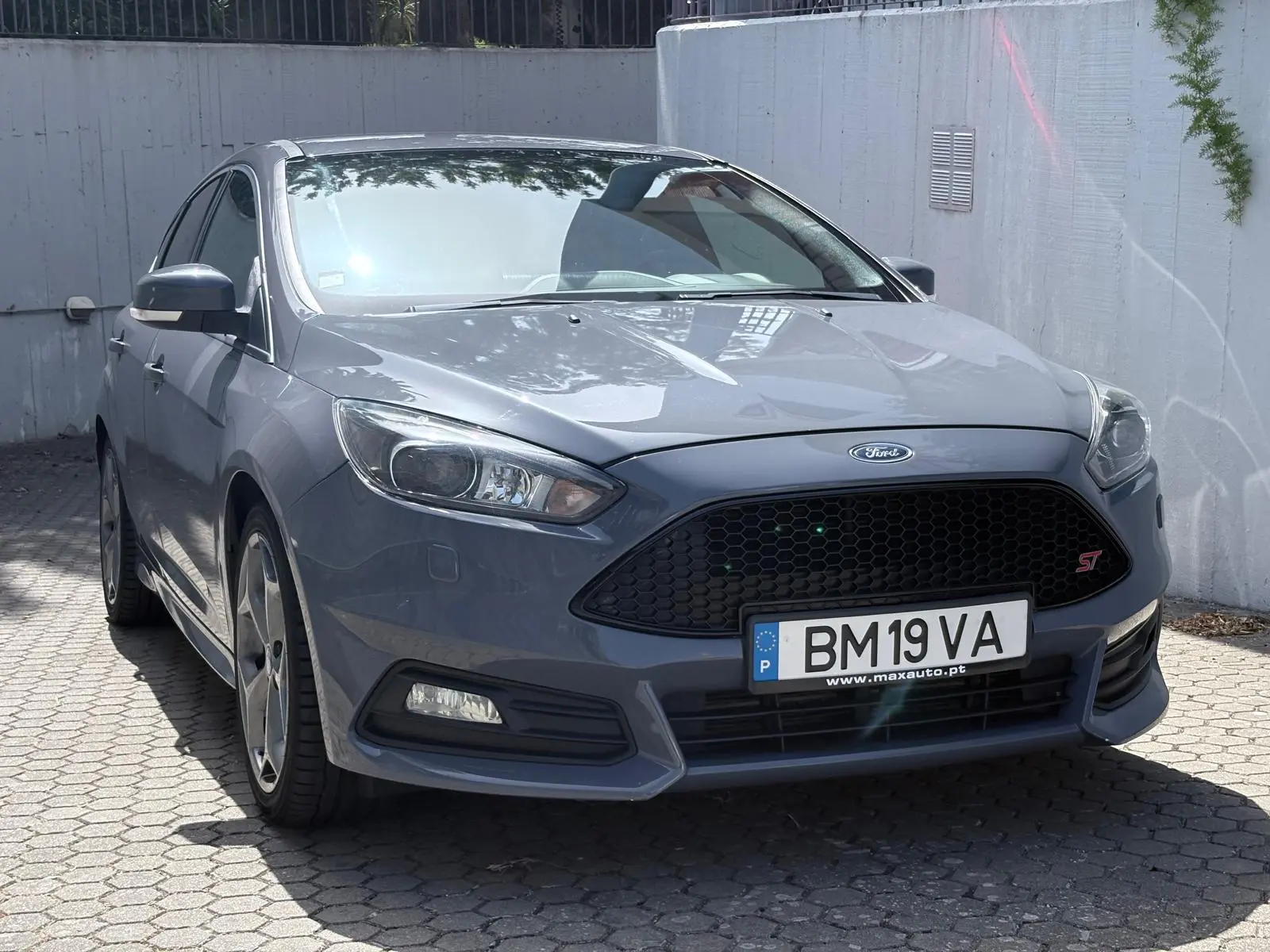Ford Focus 2.0 EcoBoost ST c/ Pack Pele Desportiva 9
