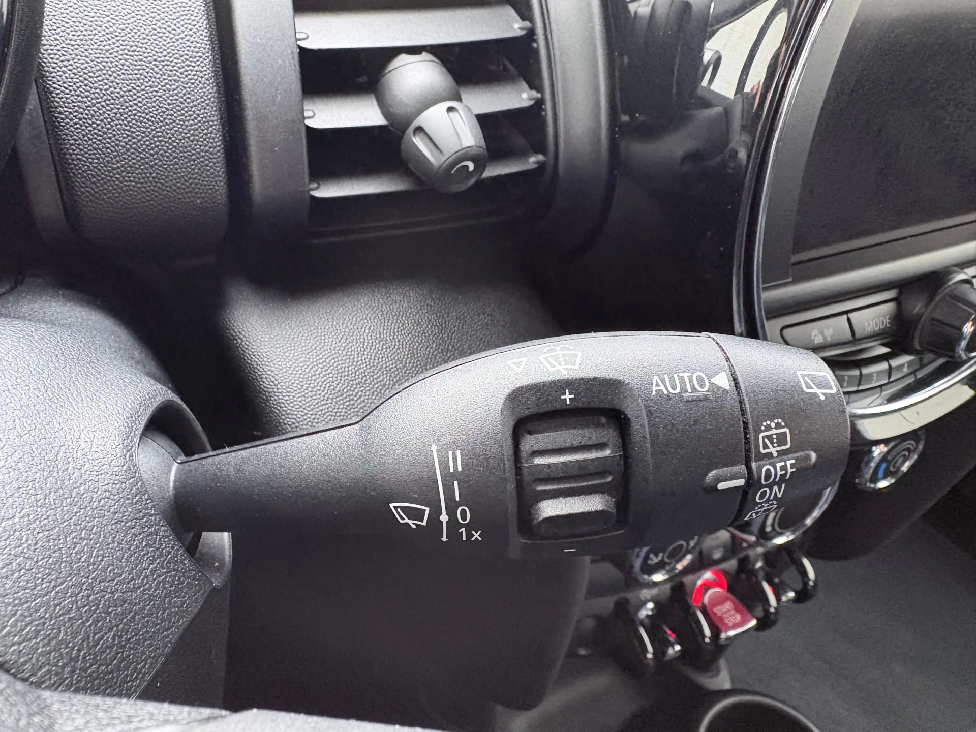 MINI 5 Portas One 42