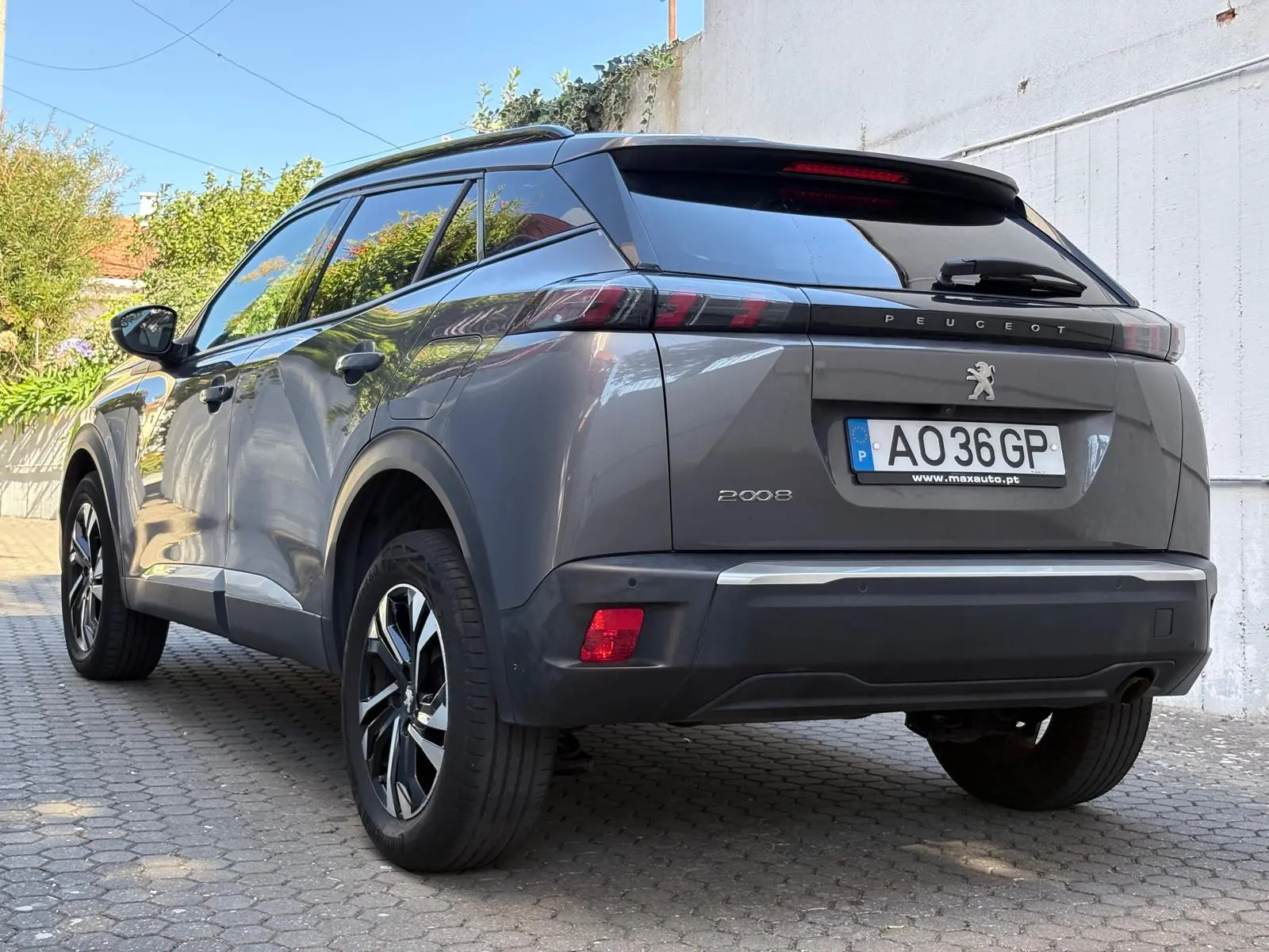Peugeot 2008 1.2 PureTech Allure 23