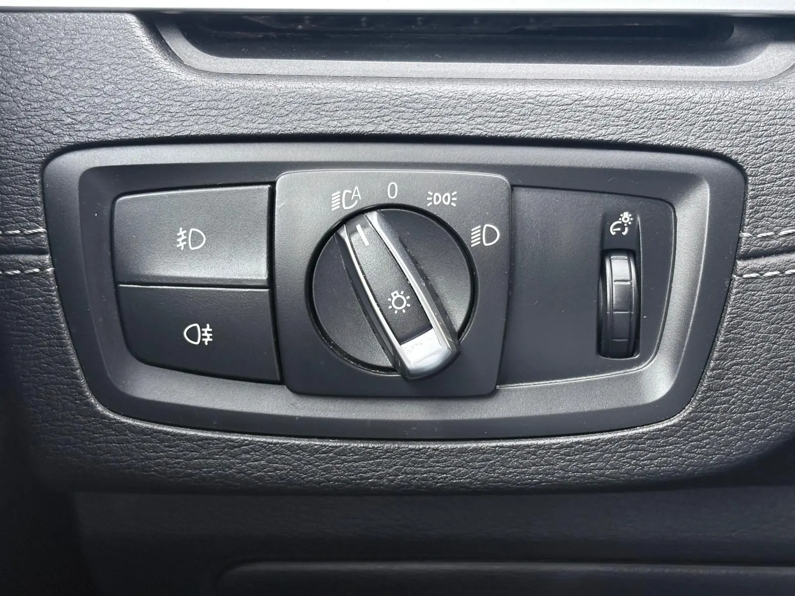 BMW X2 16 d sDrive Auto Advantage 33