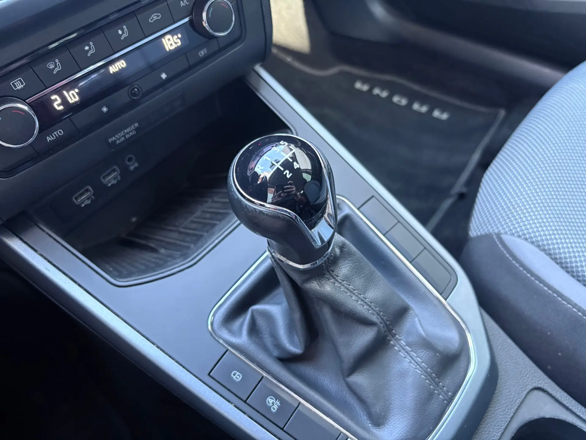 SEAT Arona 1.6 TDI Xcellence 46