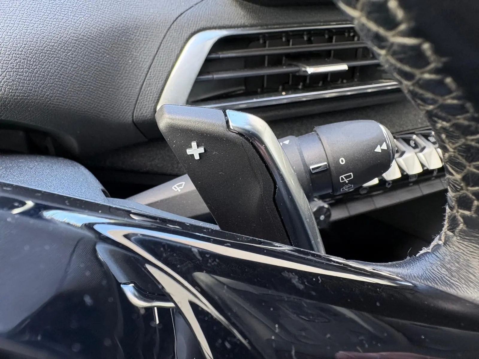 Peugeot 5008 1.2 PureTech Allure EAT8 38