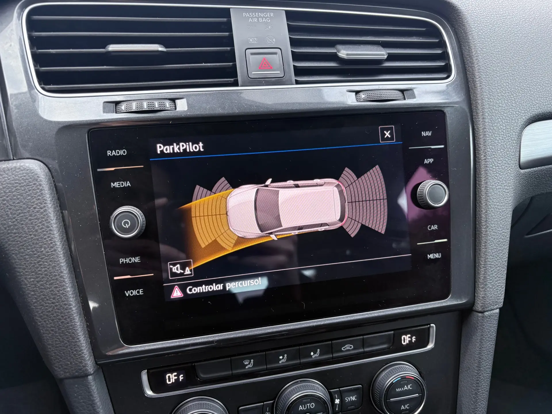 Volkswagen Golf 1.0 TSI Confortline 41