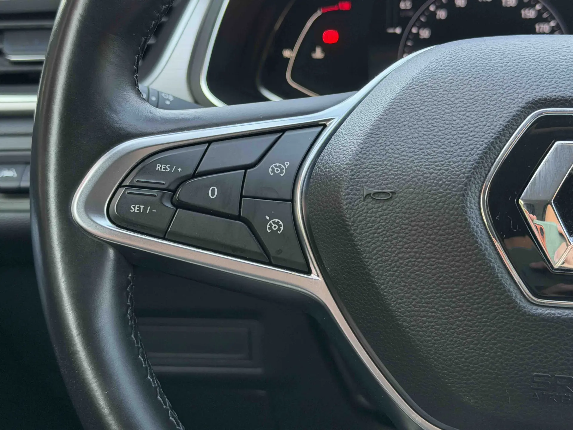 Renault Captur 1.0 TCe Exclusive 37