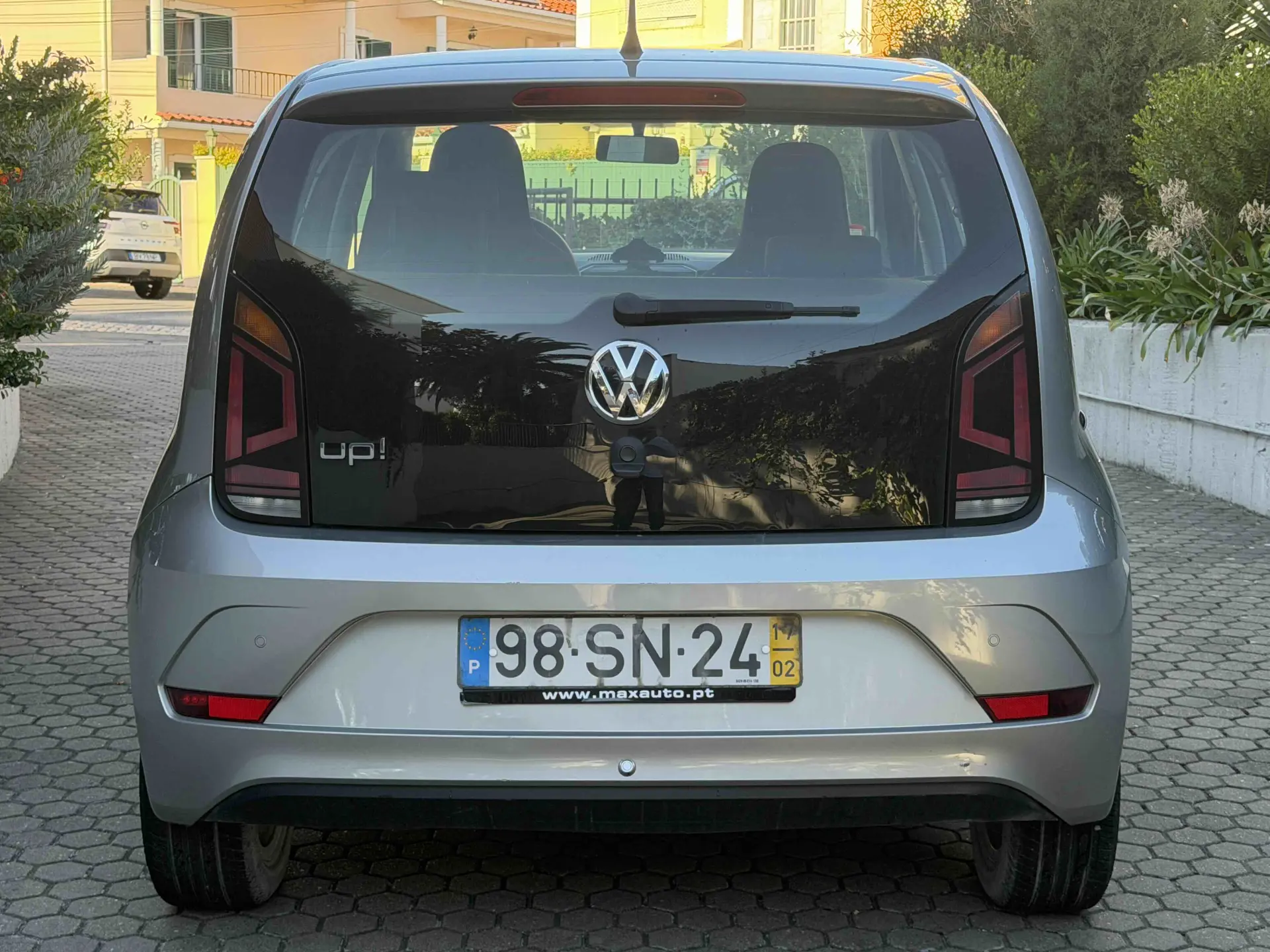 Volkswagen Up! 1.0 Move Auto 5