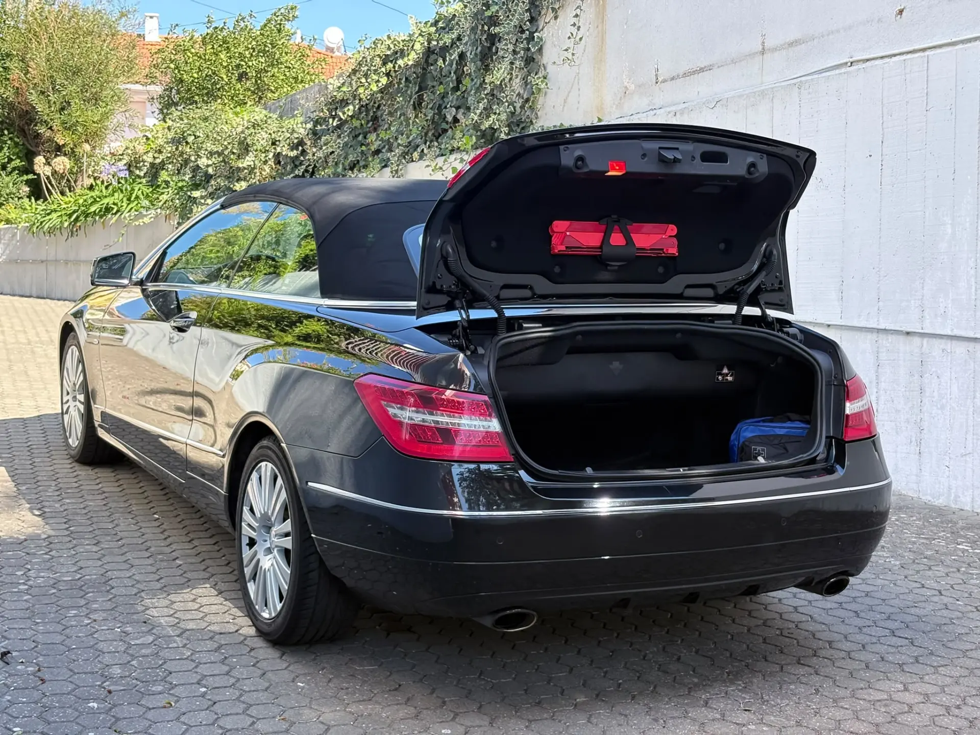 Mercedes-Benz E 350 CGi Avantgarde BlueEfficiency Auto 28