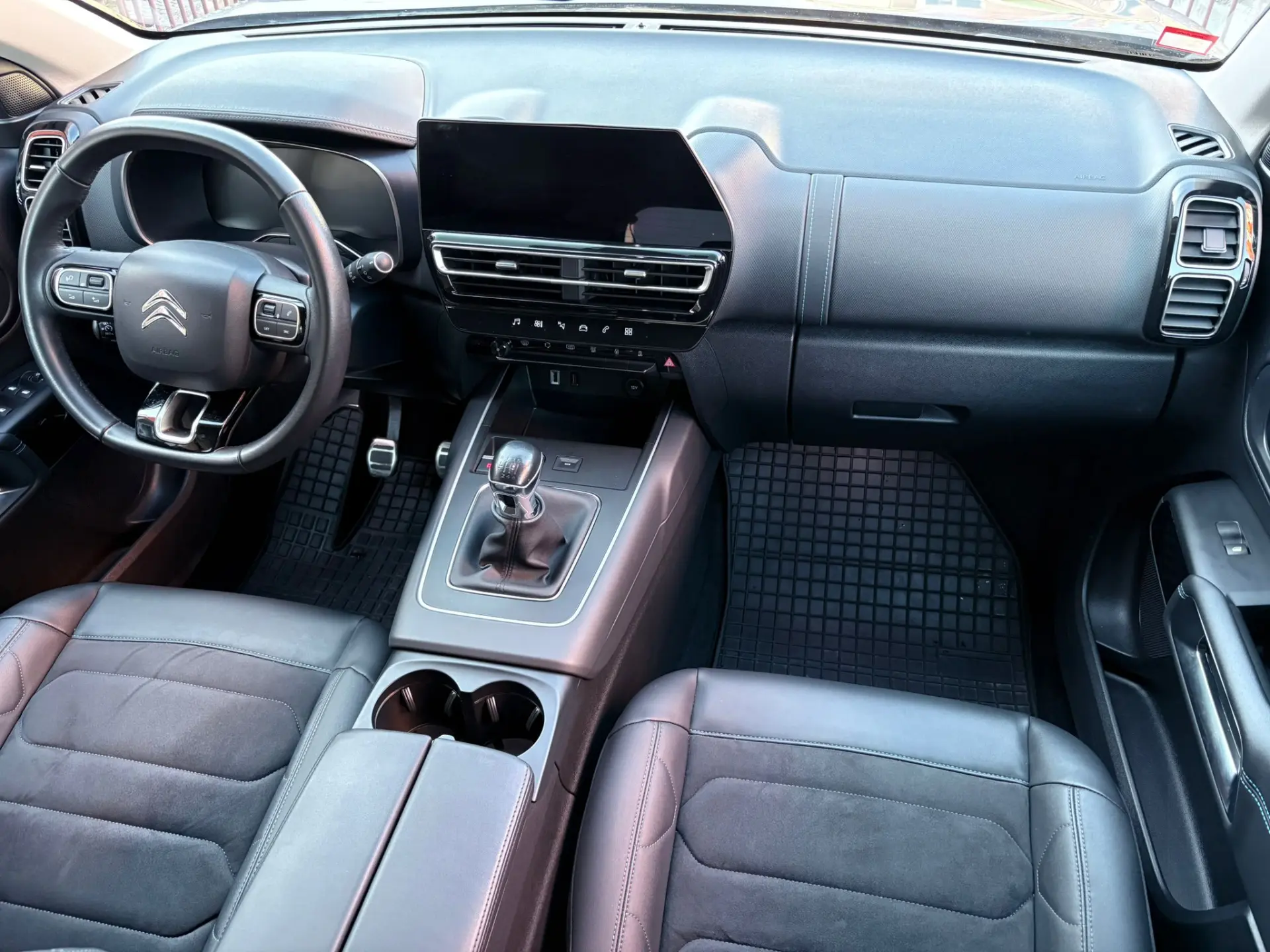 Citroën C5 Aircross 1.5 BlueHDi Shine 32