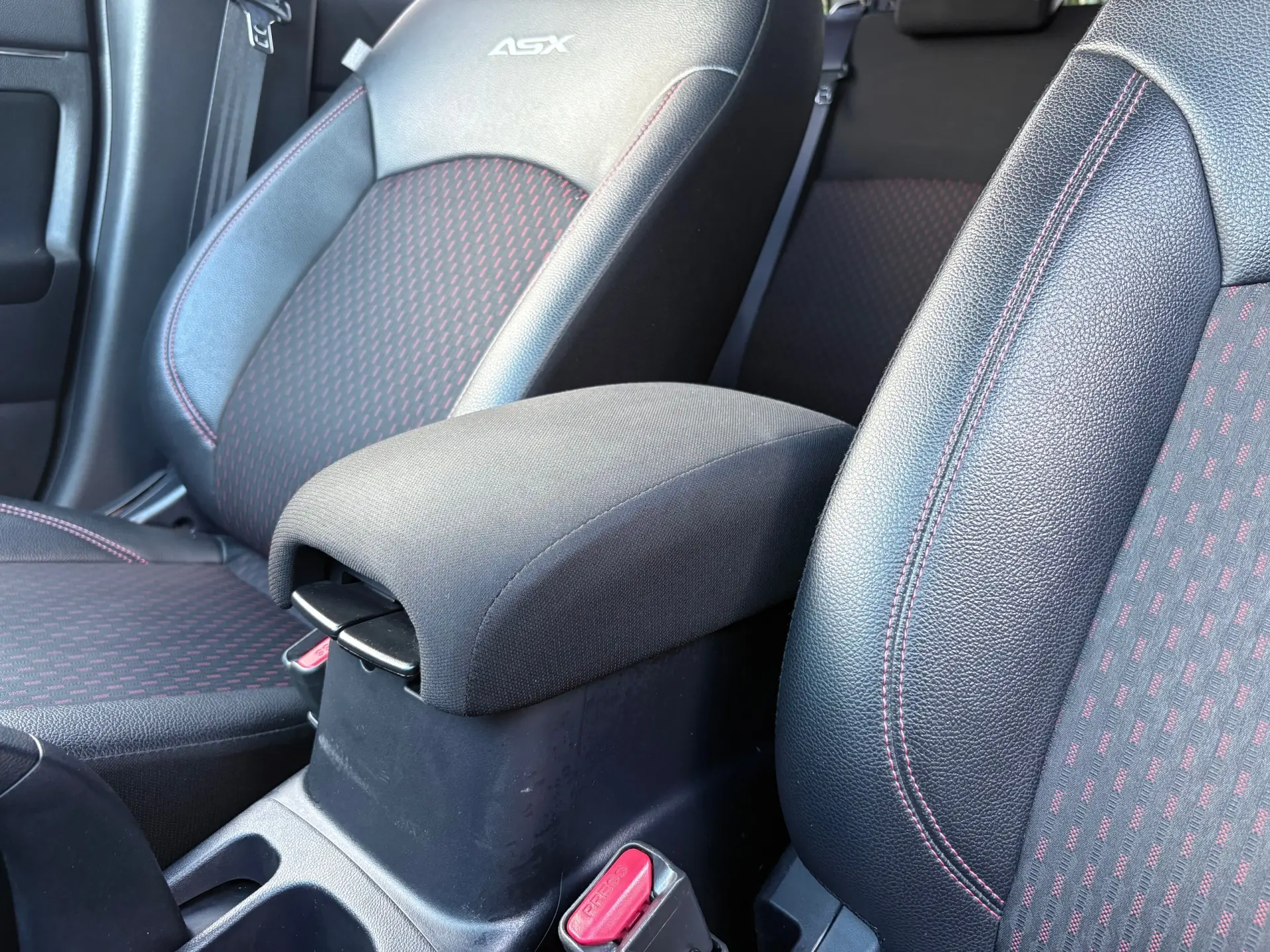 Mitsubishi ASX 1.6 DI-D Intense Black Edition 31