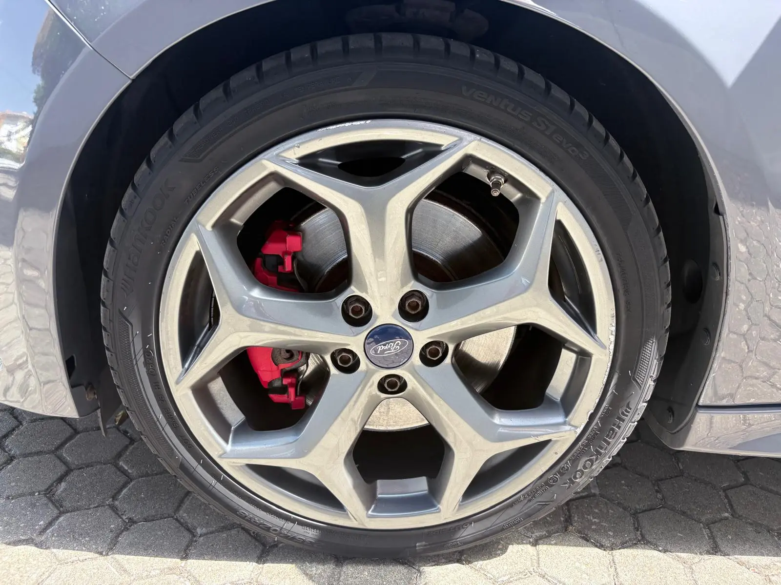 Ford Focus 2.0 EcoBoost ST c/ Pack Pele Desportiva 11
