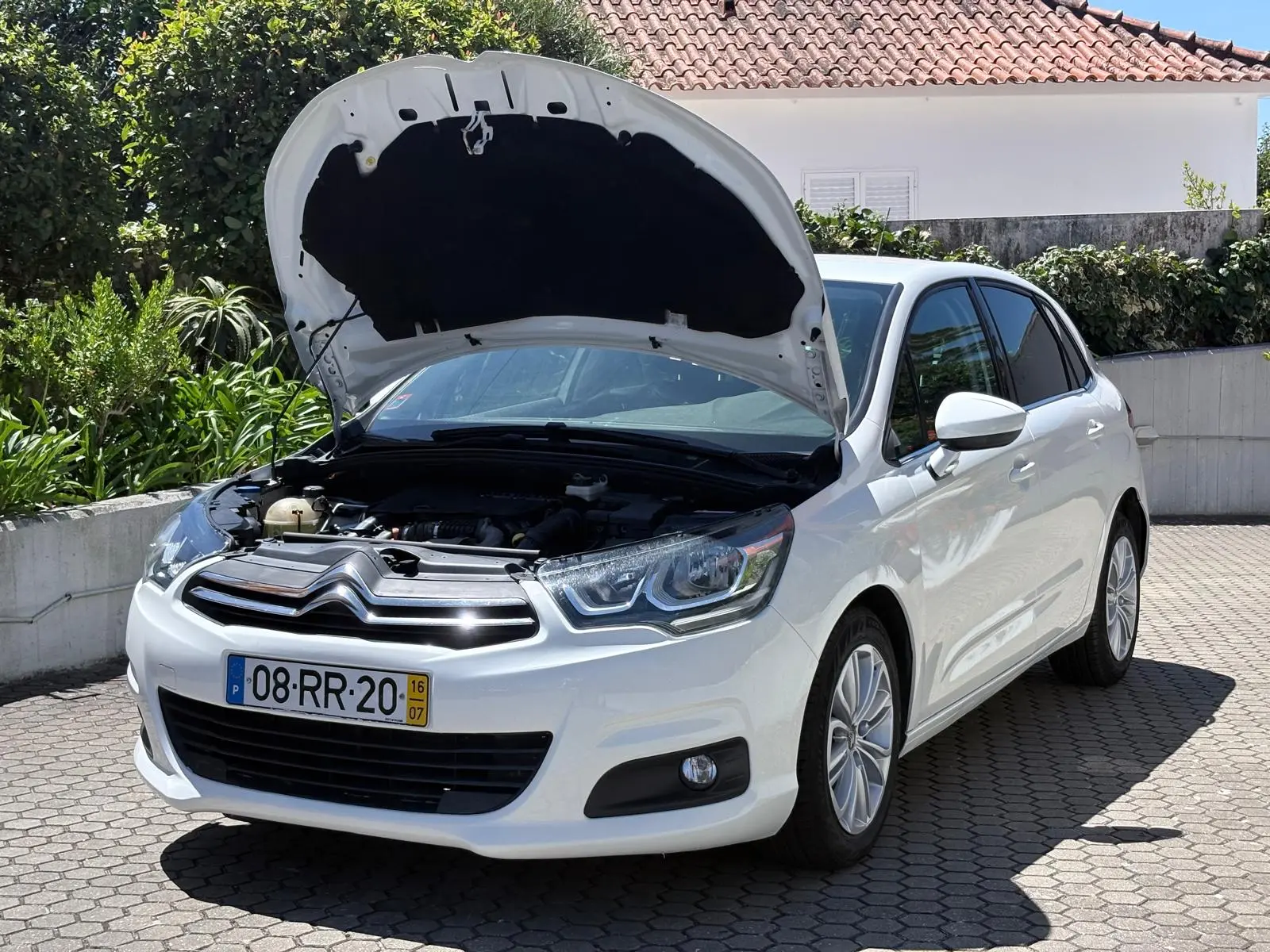 Citroen C4 1.6 BlueHDi Feel EAT6 16
