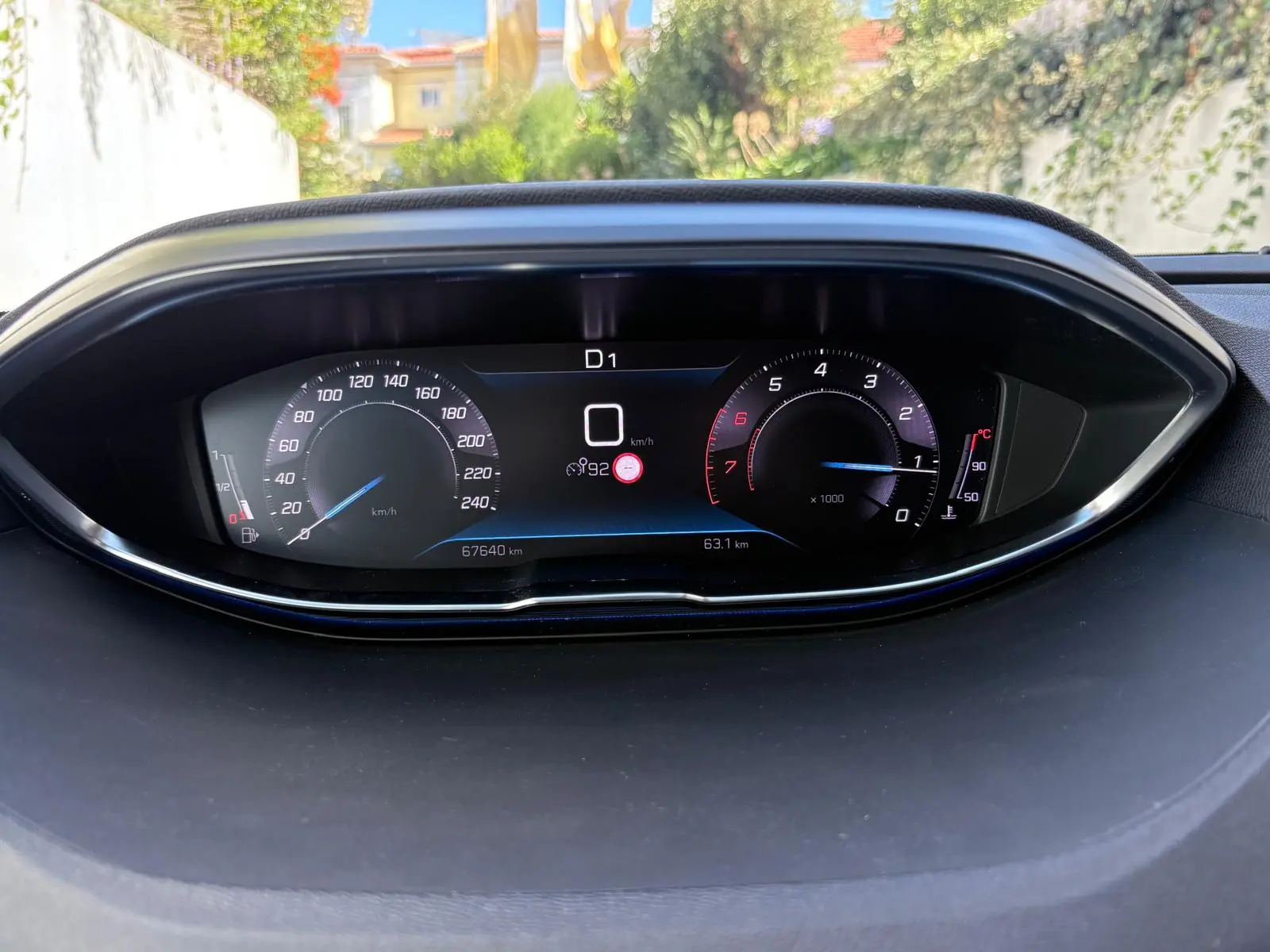 Peugeot 5008 1.2 PureTech Allure EAT8 40