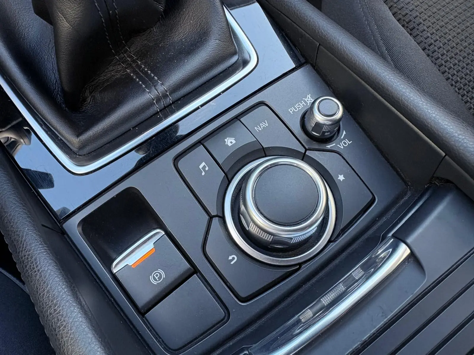 Mazda 3 1.5 Sky-G Evolve HS Navi 50