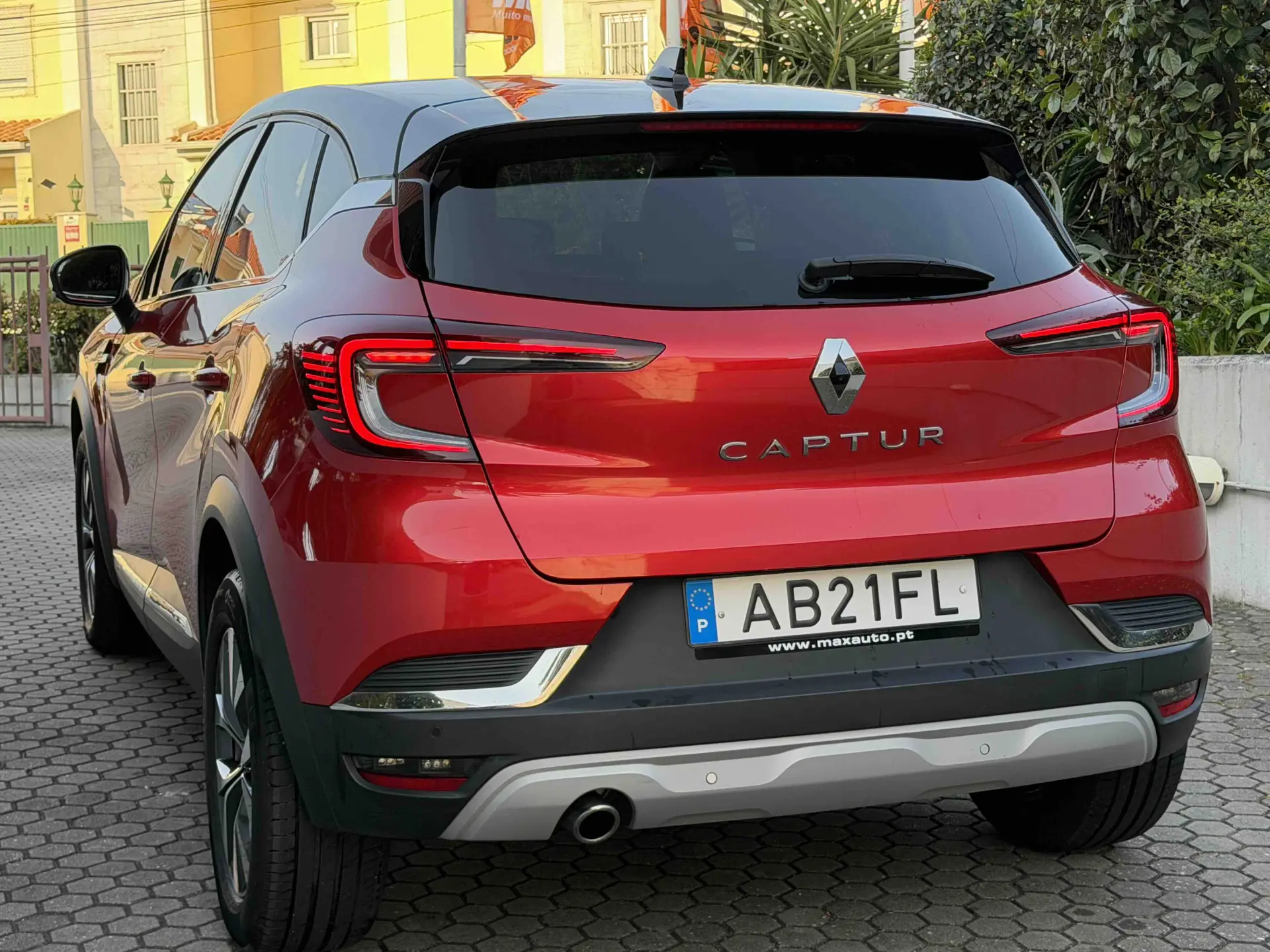 Renault Captur 1.0 TCe Exclusive 26