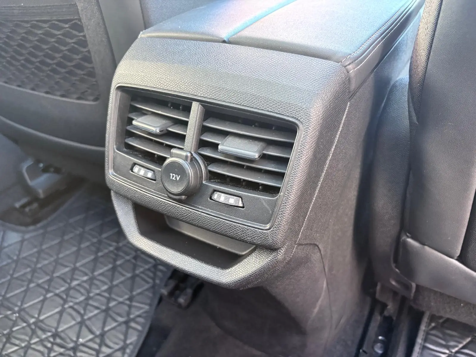 Peugeot 3008 1.2 PureTech Allure EAT8 59