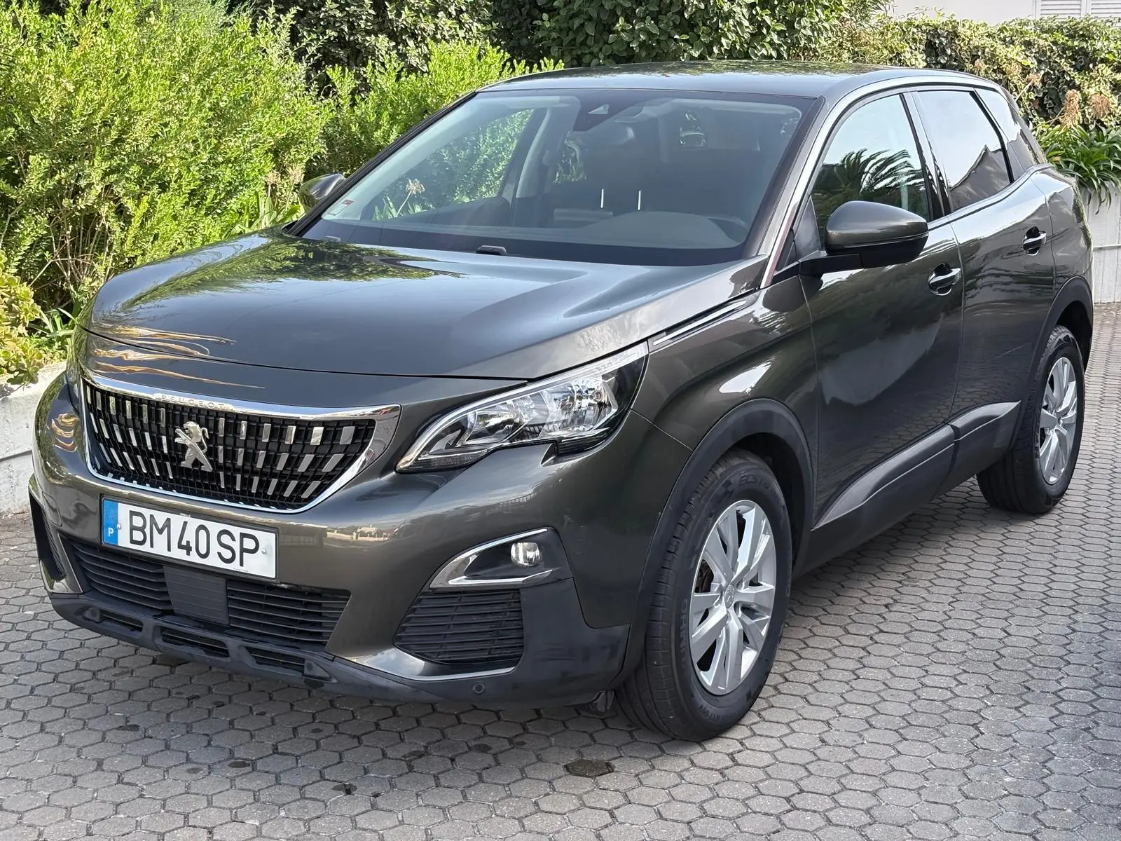 Peugeot 3008 1.2 PureTech Allure EAT8 4
