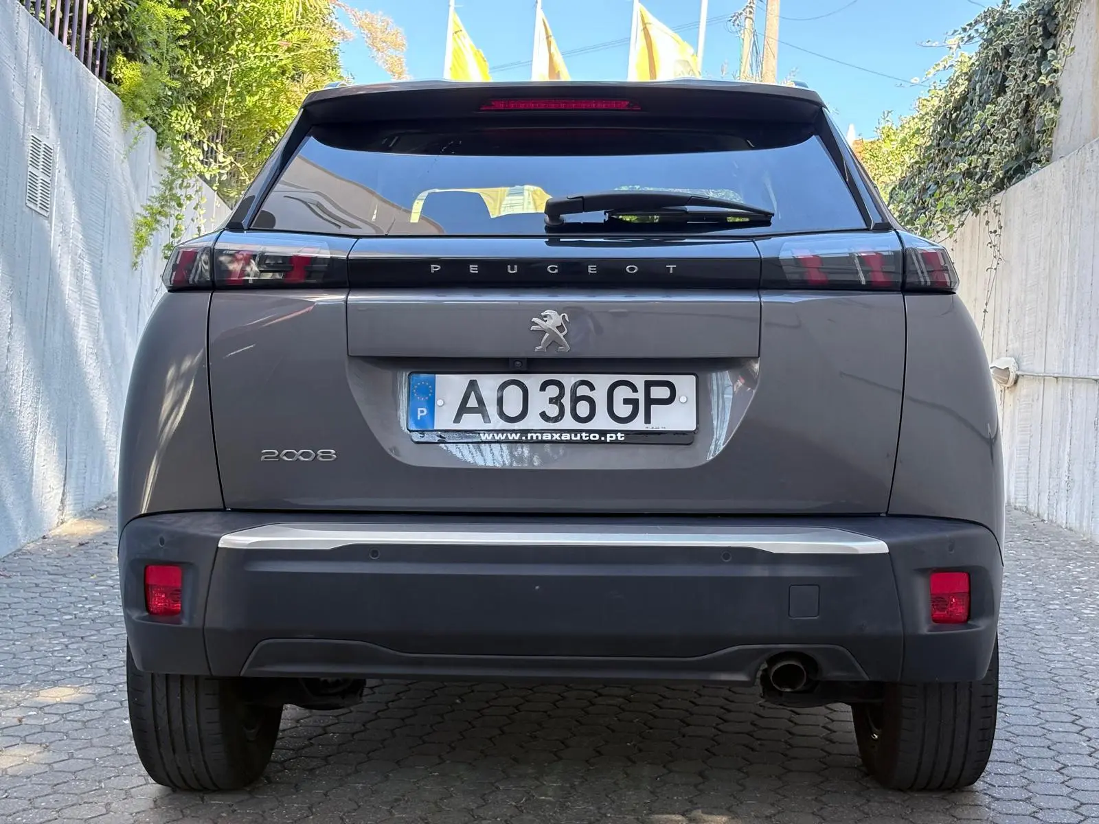 Peugeot 2008 1.2 PureTech Allure 21