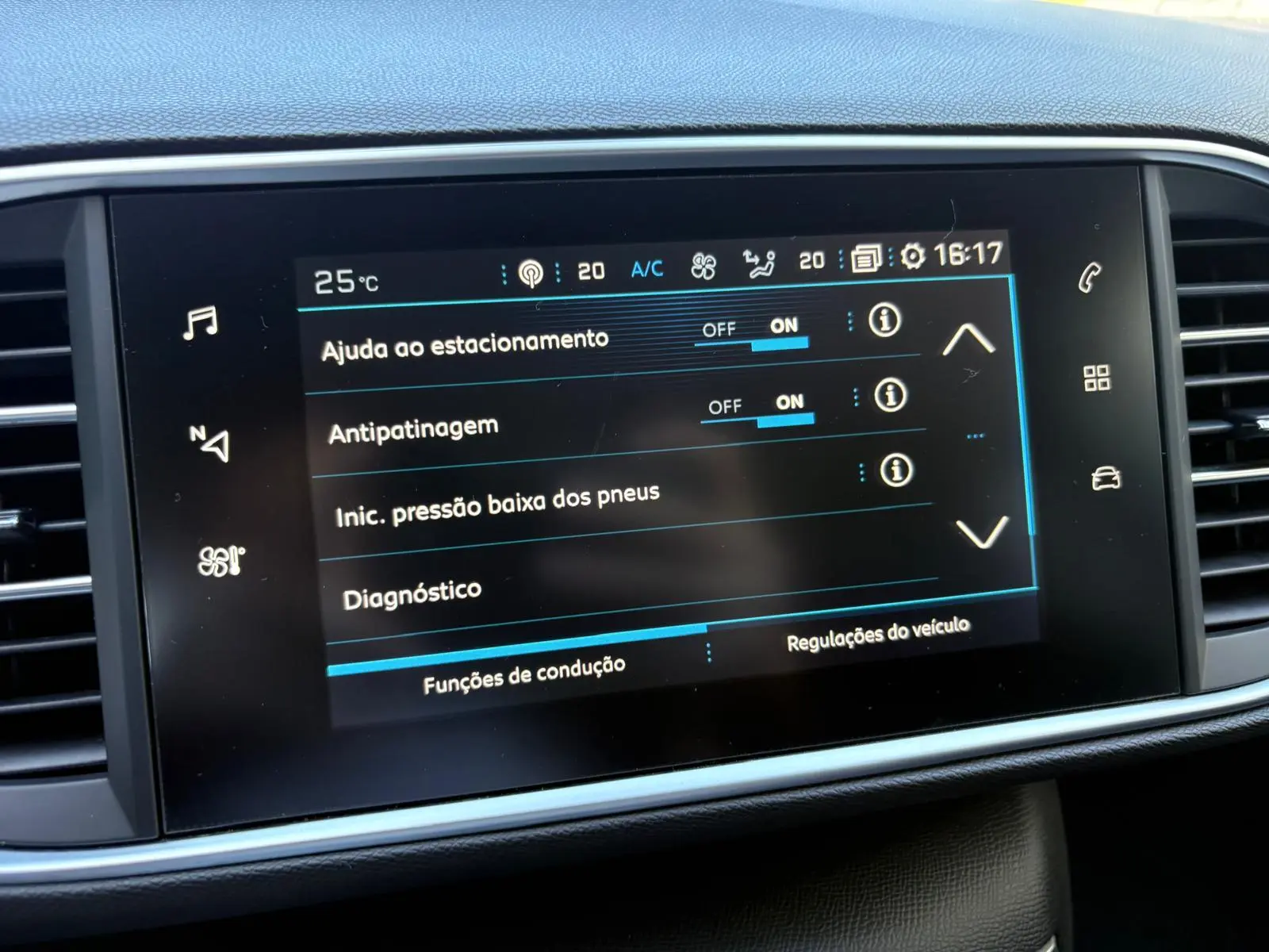 Peugeot 308 SW 1.5 BlueHDi Allure 47
