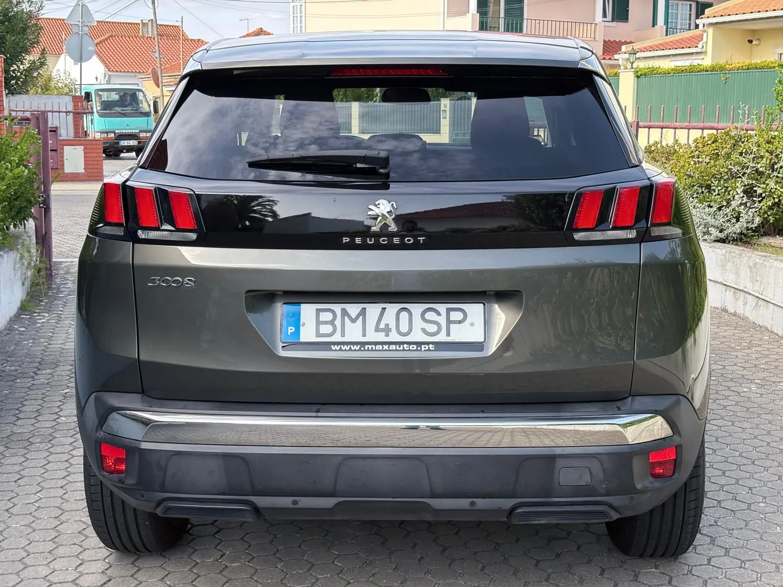 Peugeot 3008 1.2 PureTech Allure EAT8 5