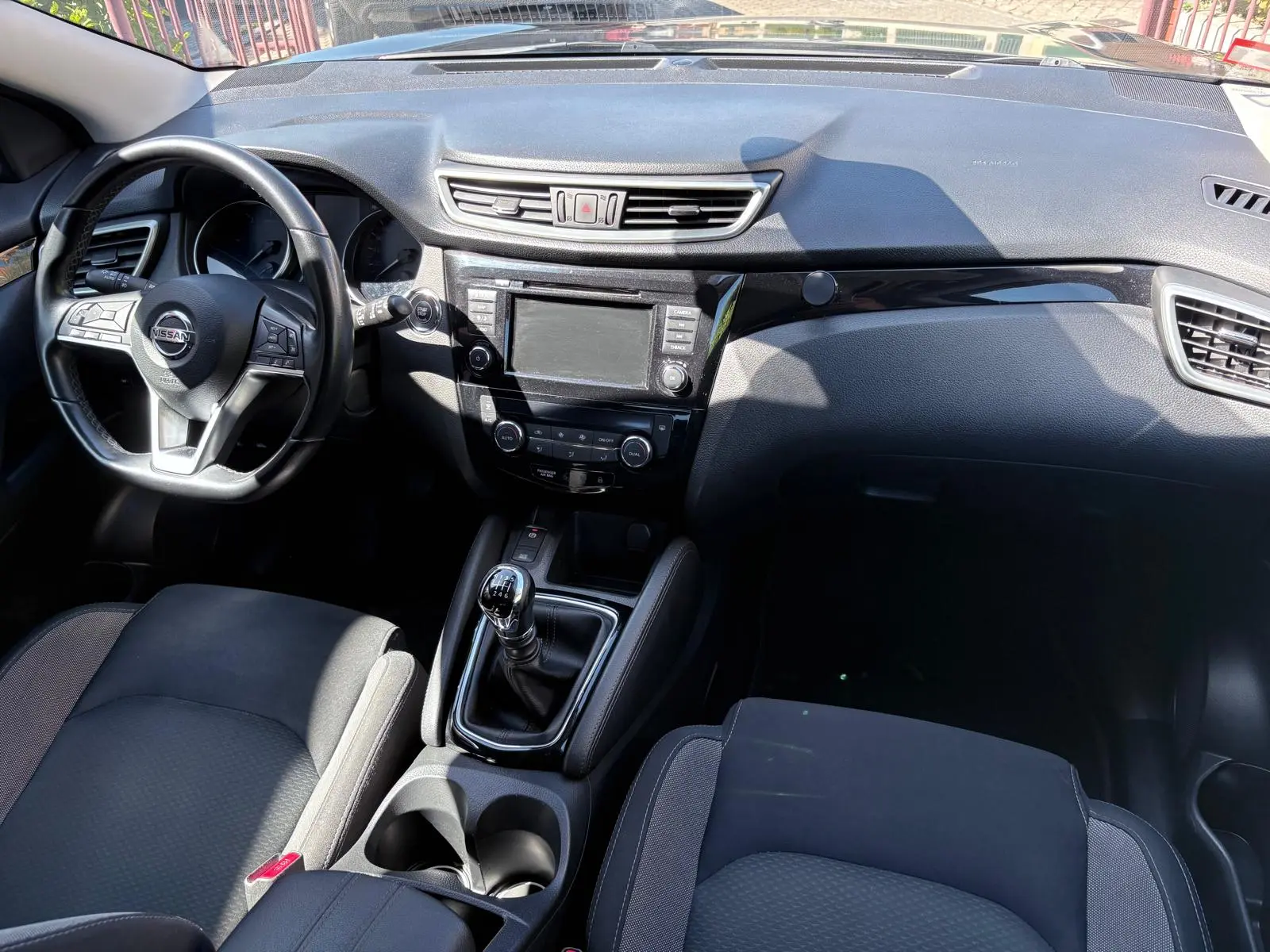 Nissan Qashqai 1.5 dCi N-Connecta J18 30
