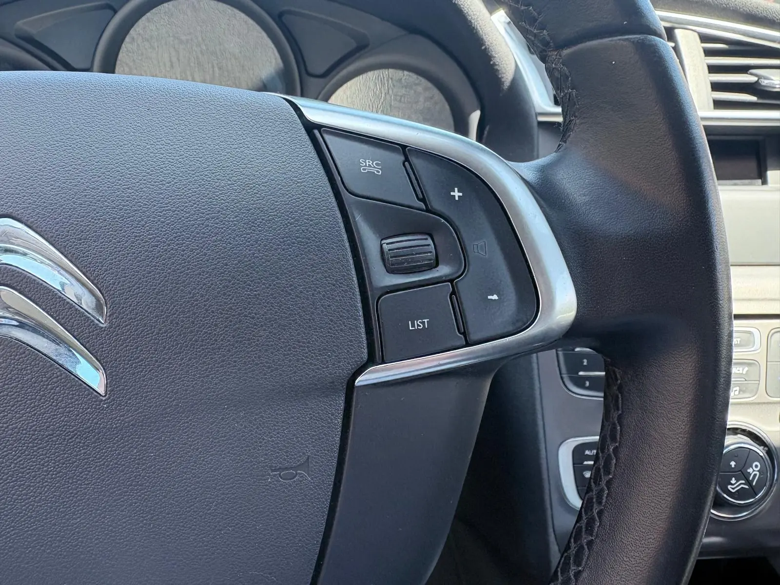 Citroen C4 1.6 BlueHDi Feel EAT6 40