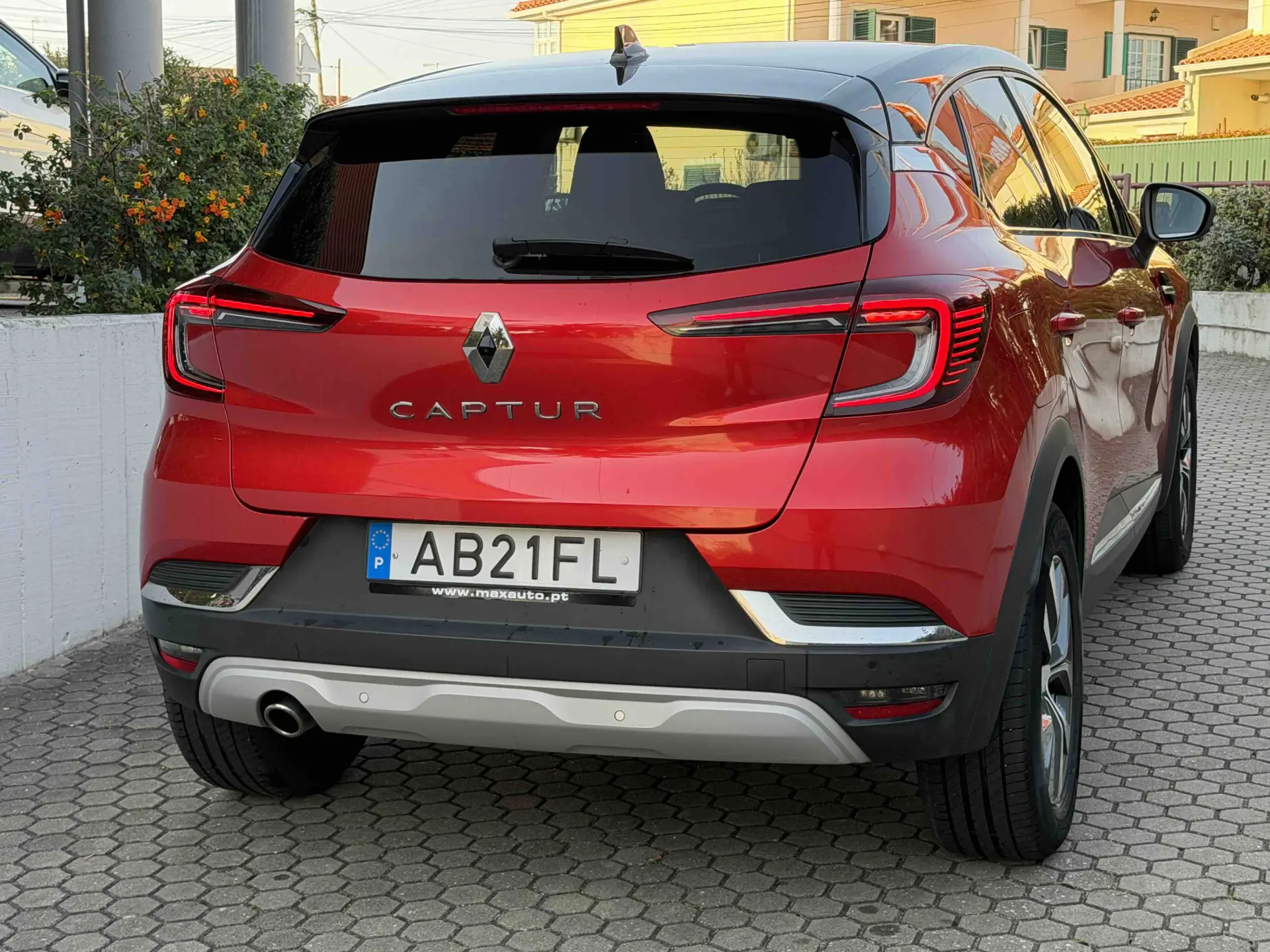 Renault Captur 1.0 TCe Exclusive 21
