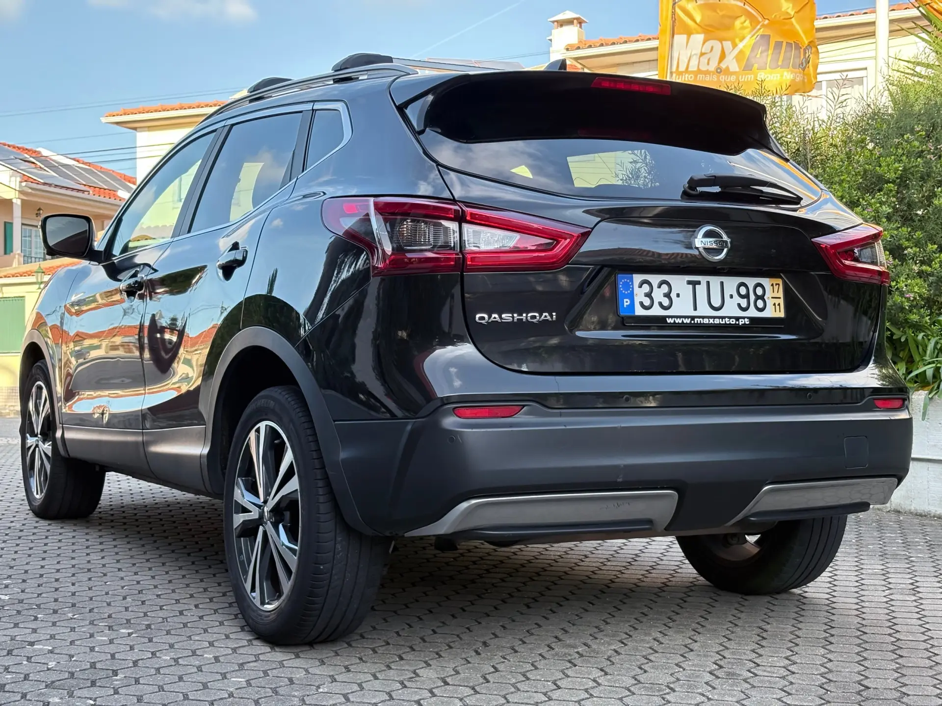 Nissan Qashqai 1.2 DIG-T N-Connecta 18 24