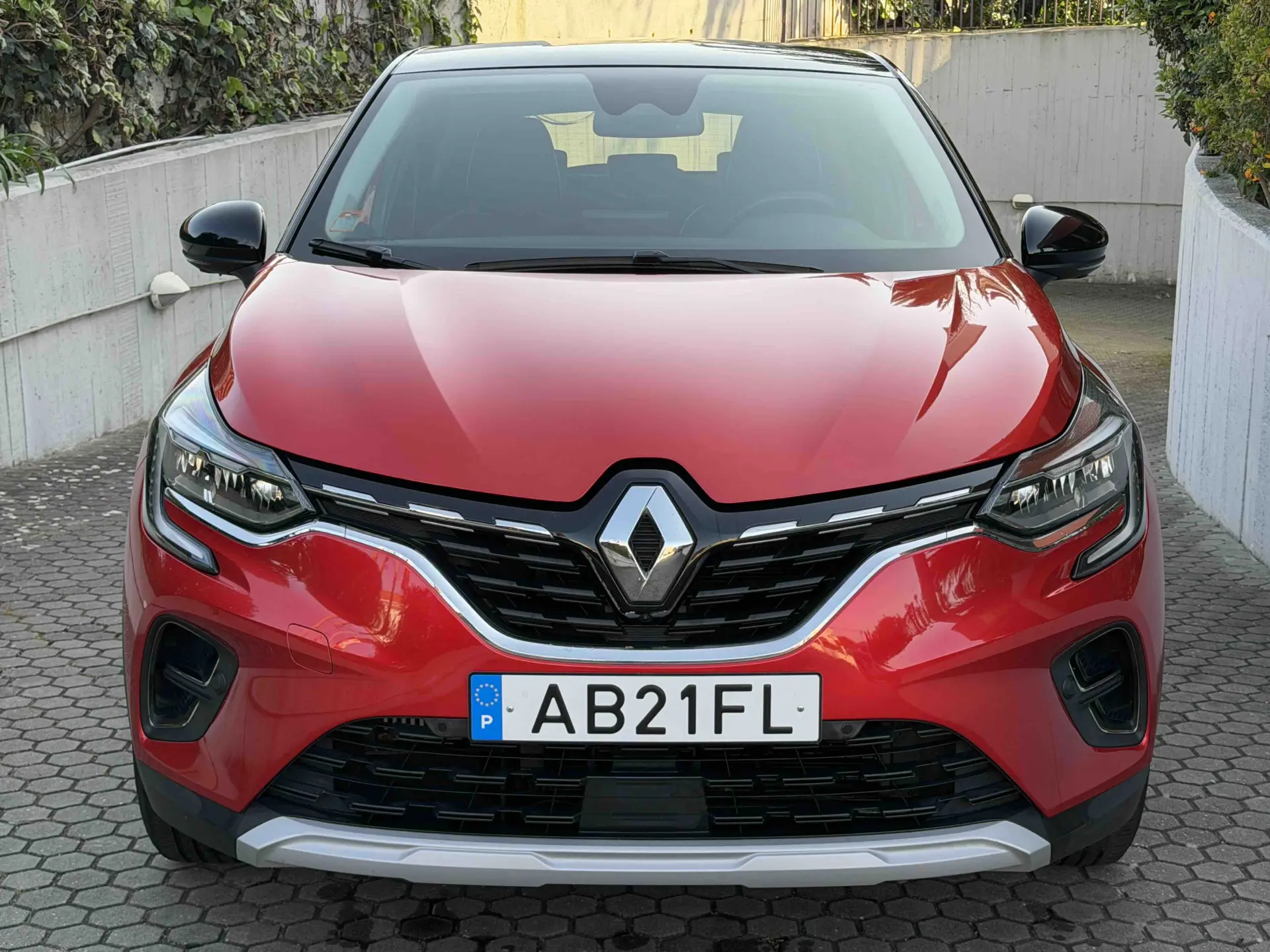 Renault Captur 1.0 TCe Exclusive 3