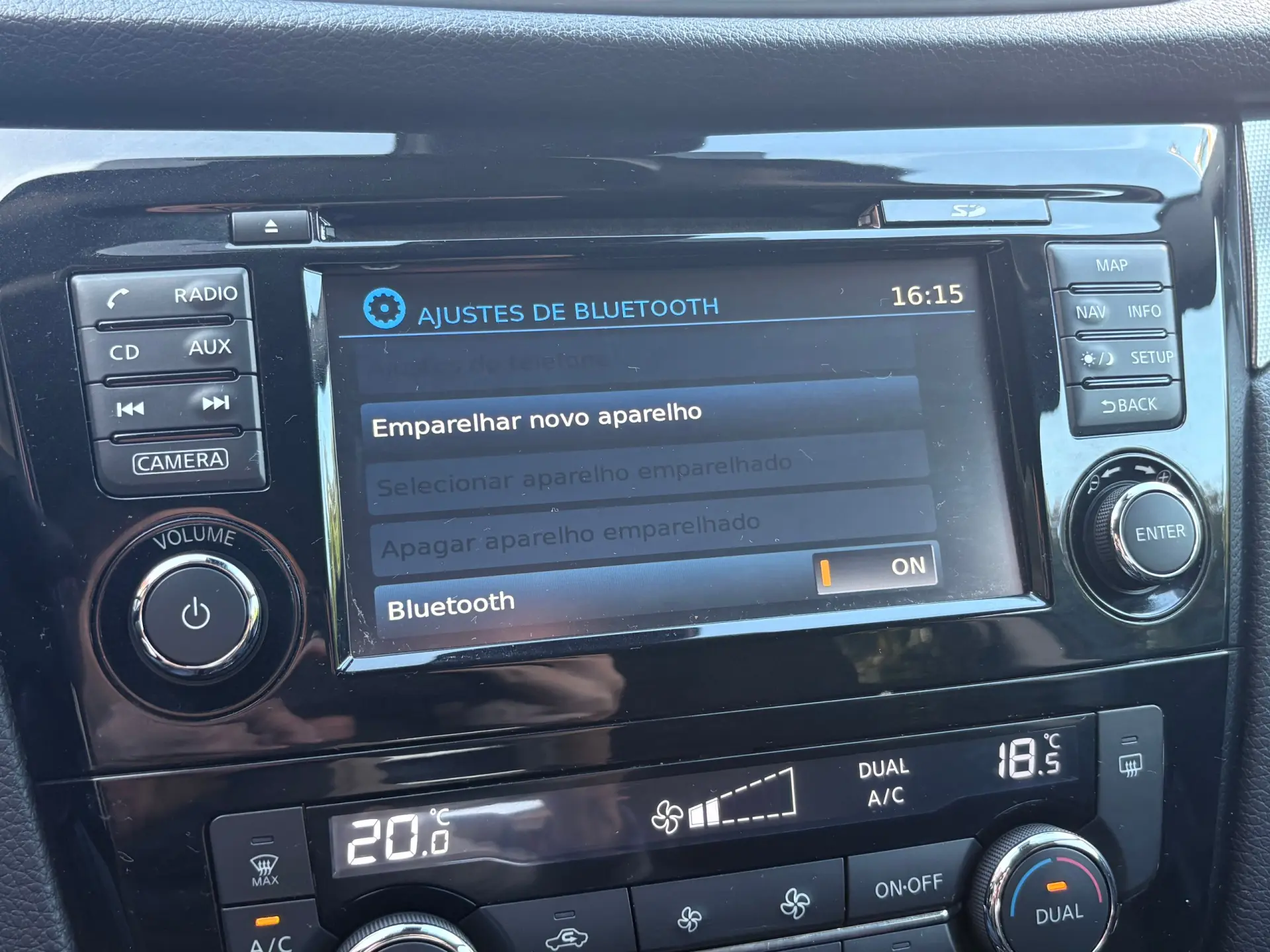 Nissan Qashqai 1.2 DIG-T N-Connecta 18 45