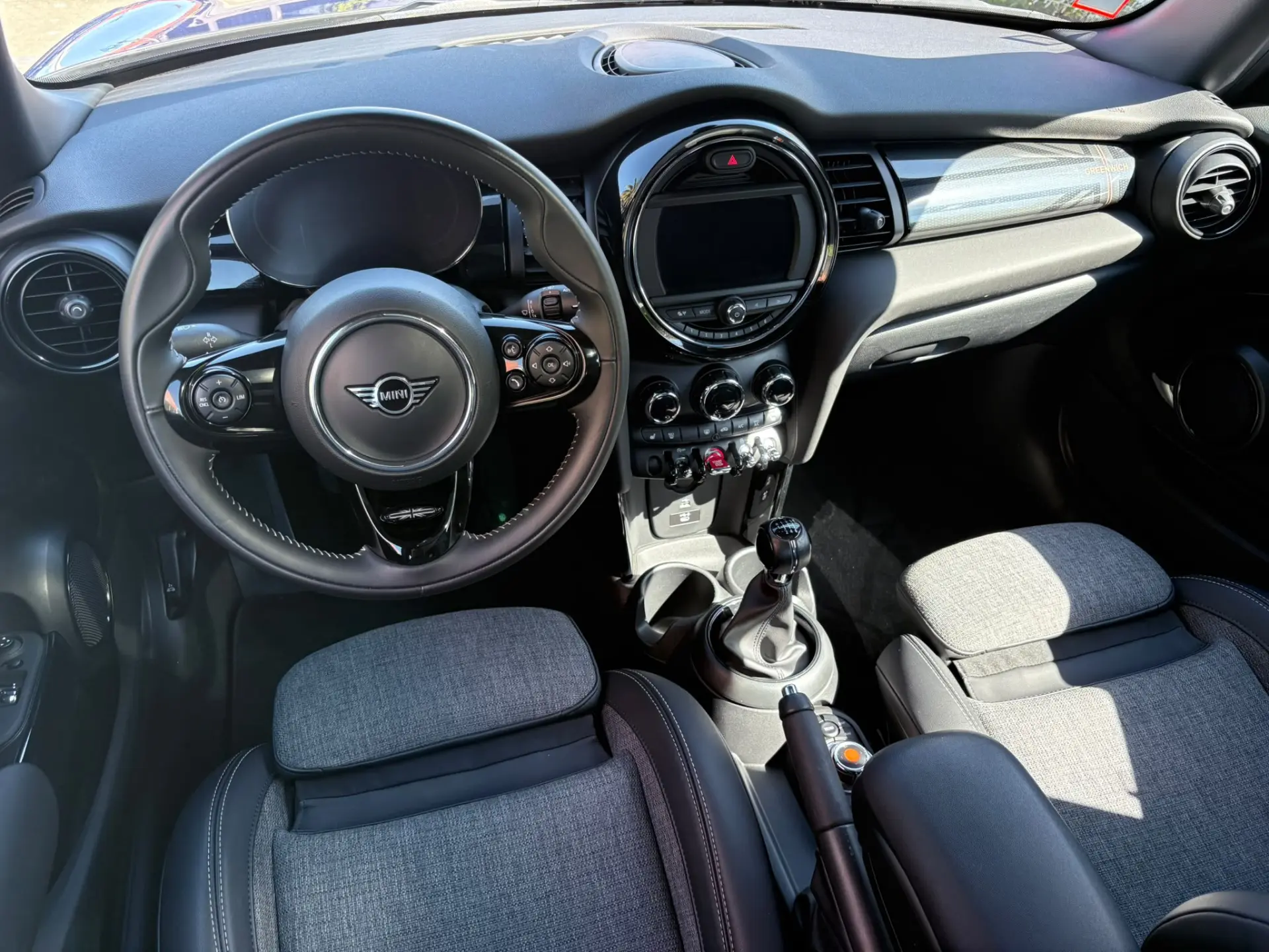 MINI 3 Portas Cooper 29