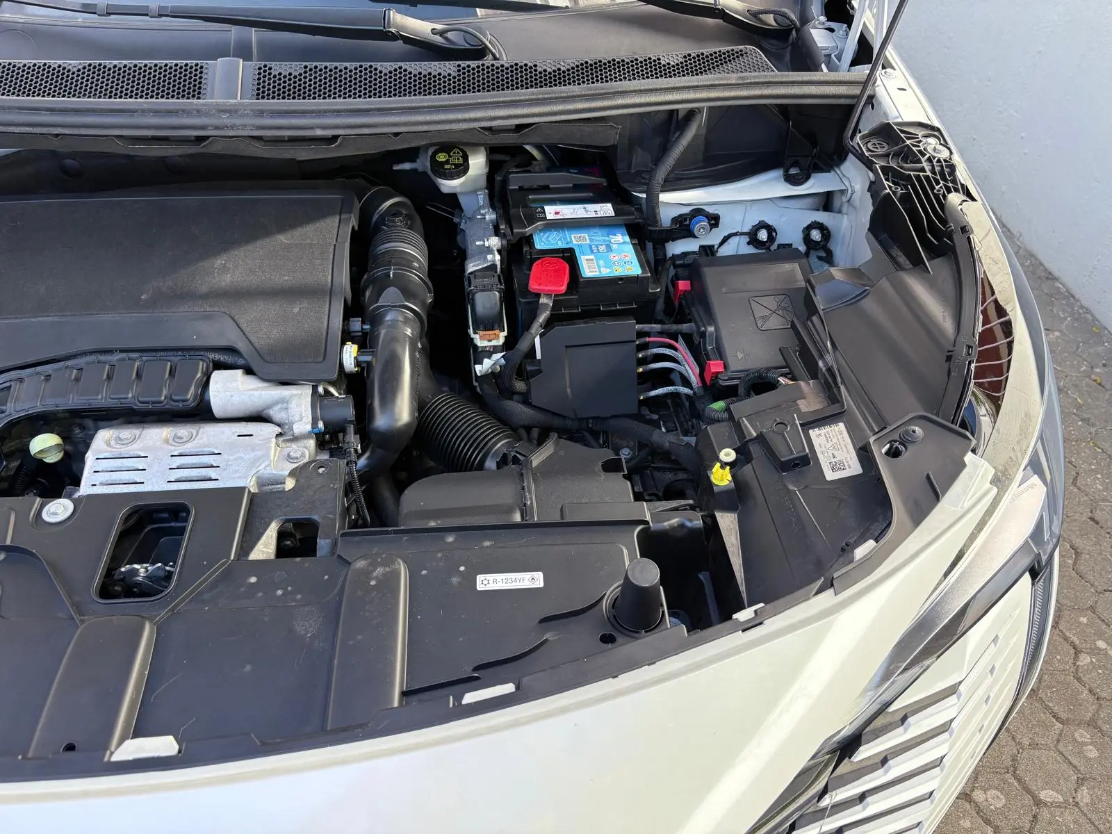Peugeot 5008 1.2 PureTech Allure EAT8 19