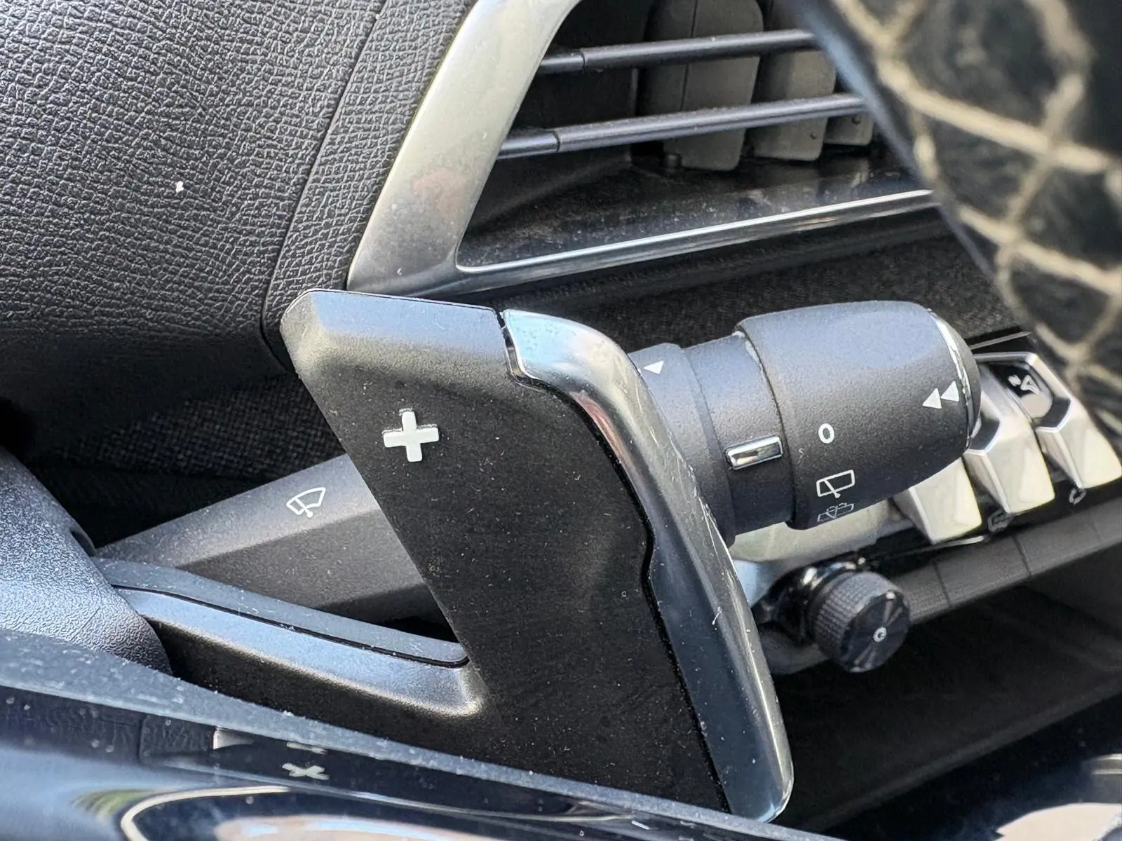 Peugeot 3008 1.2 PureTech Allure EAT8 43