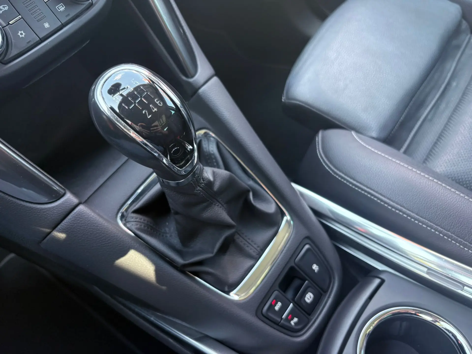 Opel Zafira 2.0 CDTI Cosmo 44