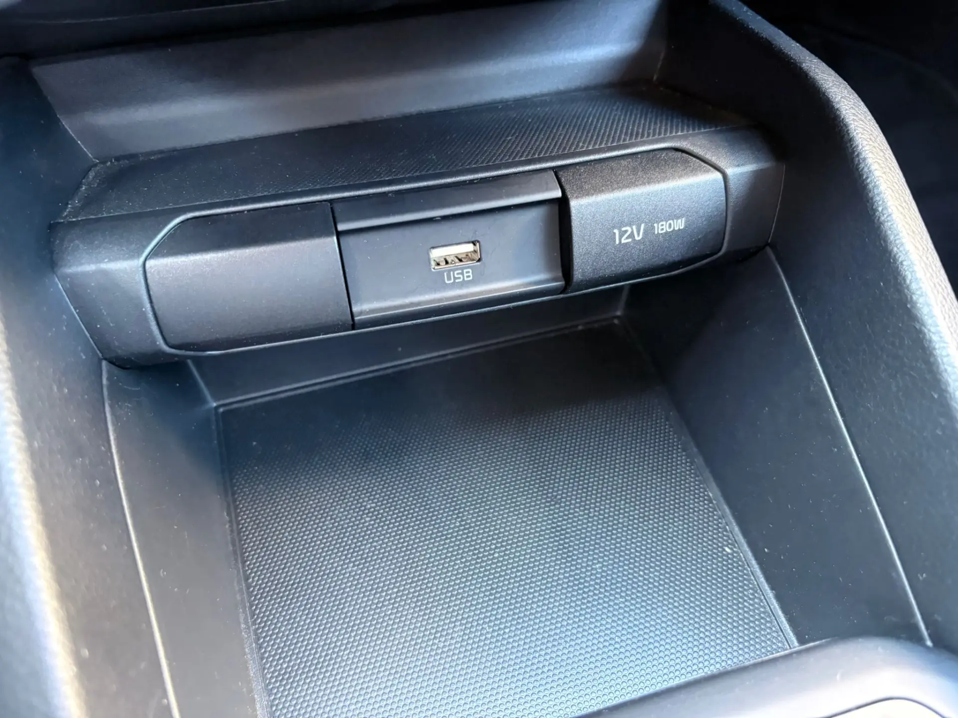 Kia Stonic 1.2 Dynamic 44