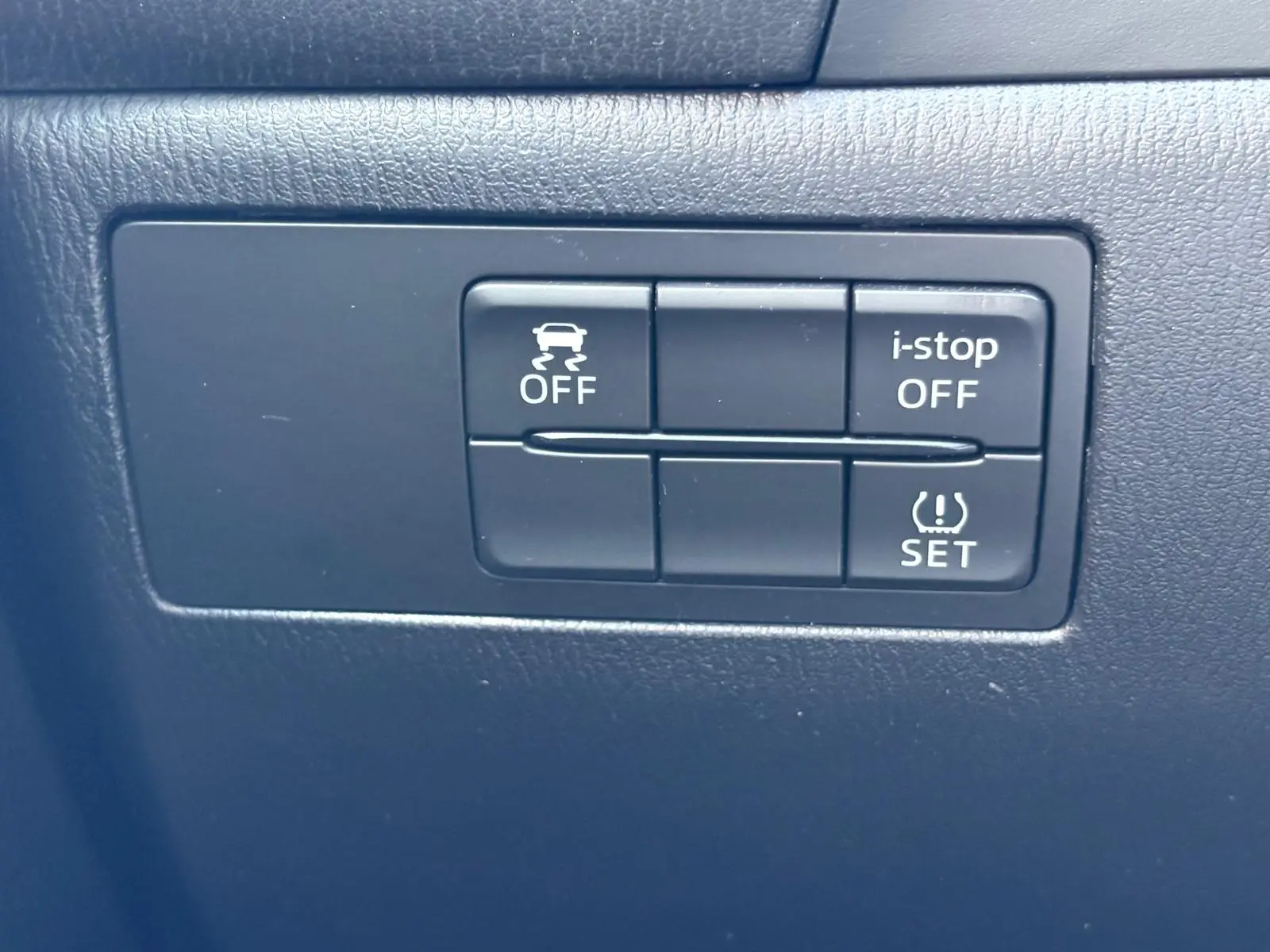 Mazda 3 1.5 Sky-G Evolve HS Navi 34