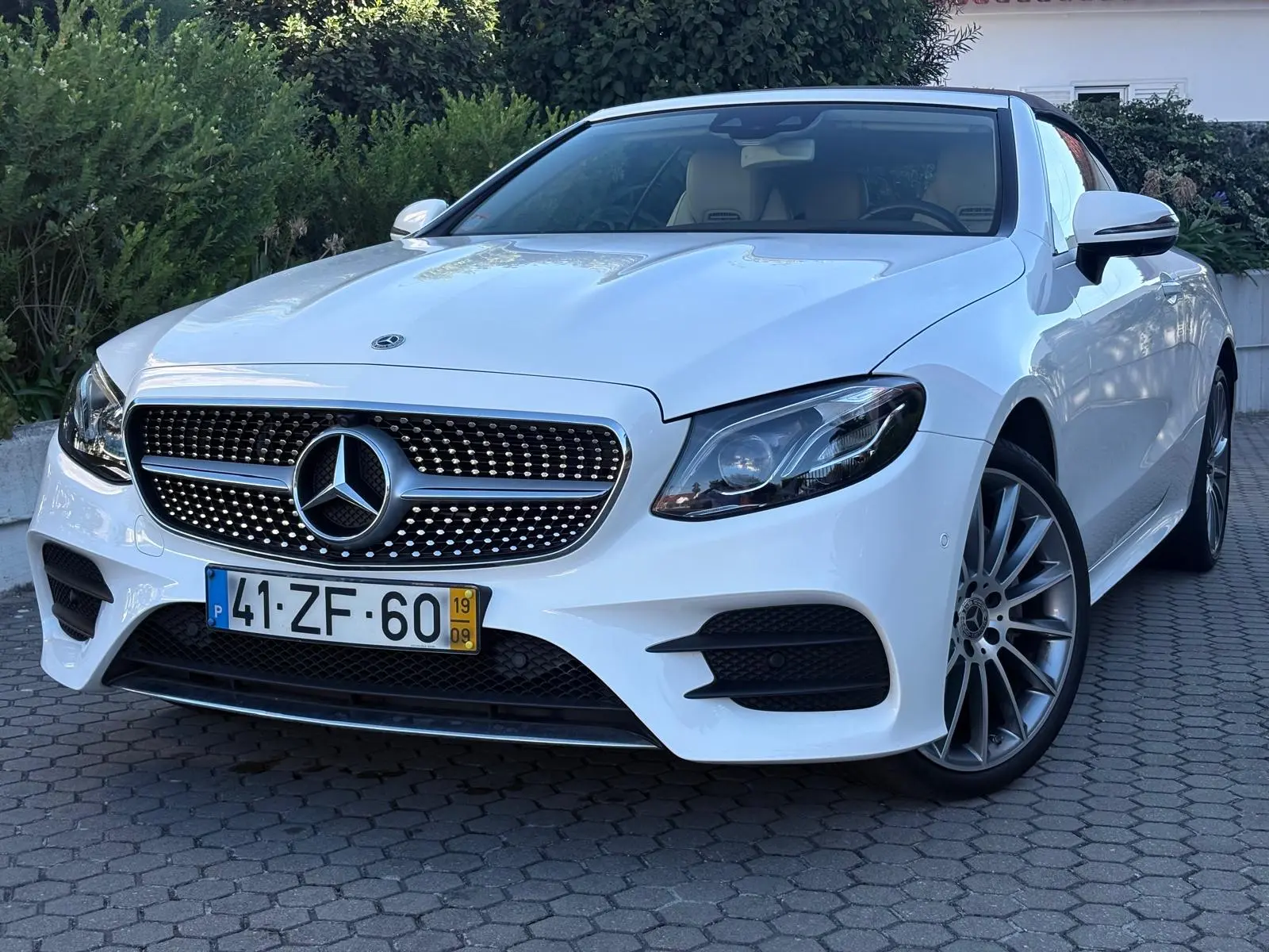 Mercedes-Benz E 220 d AMG Line Aut. 1