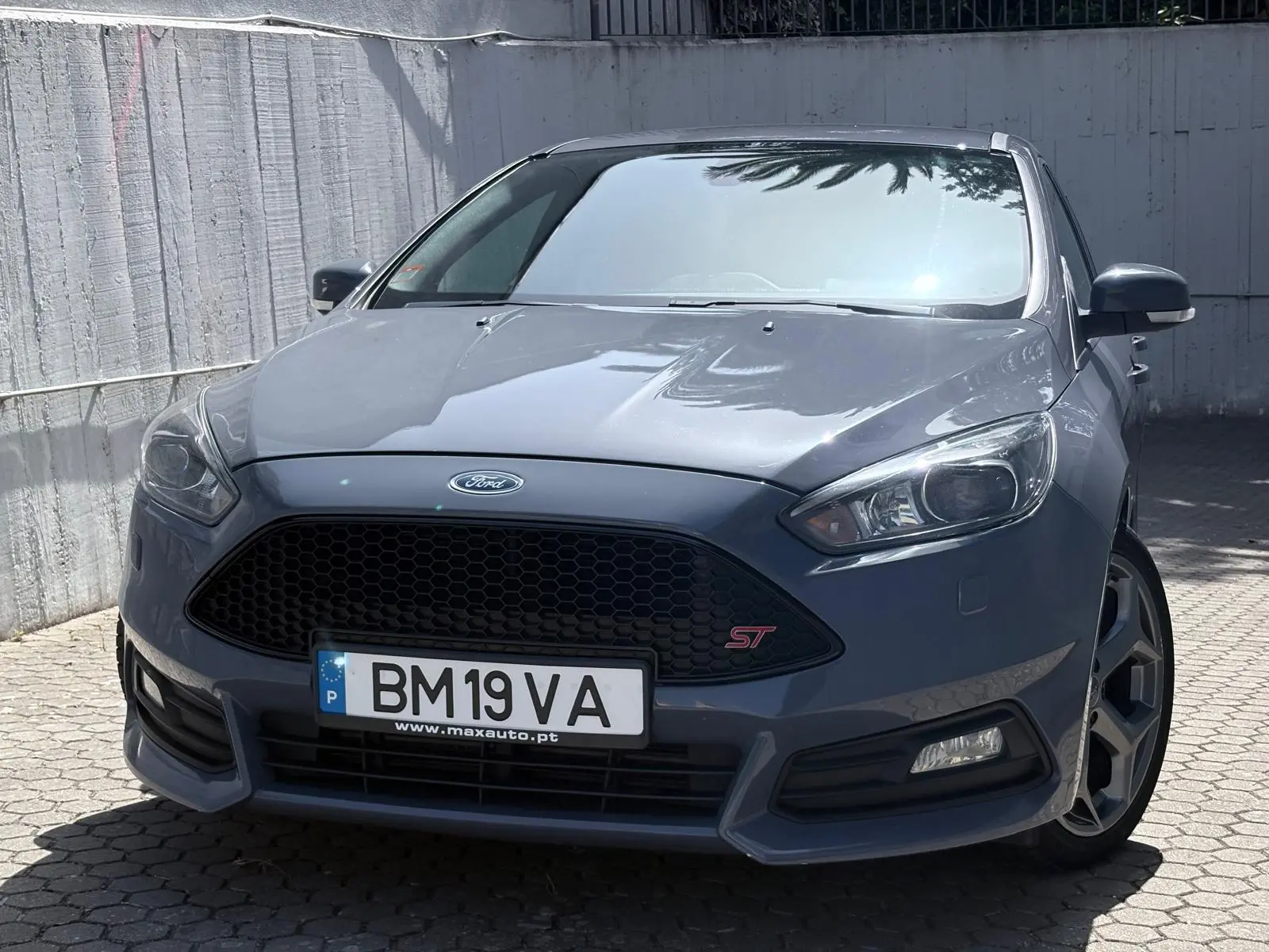 Ford Focus 2.0 EcoBoost ST c/ Pack Pele Desportiva 1
