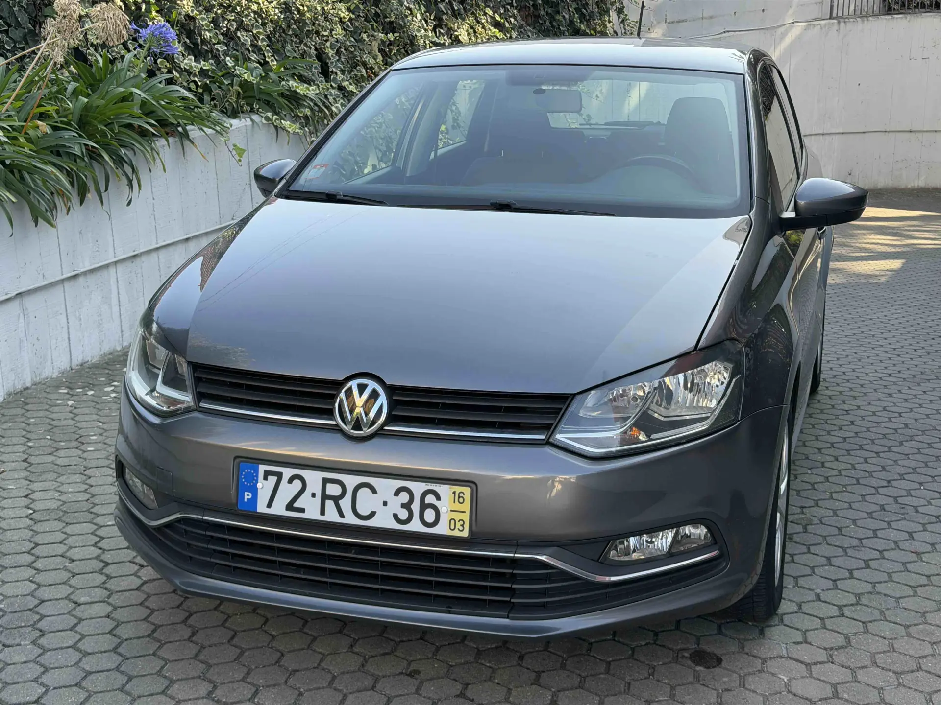 Volkswagen Polo 1.0 Trendline 16