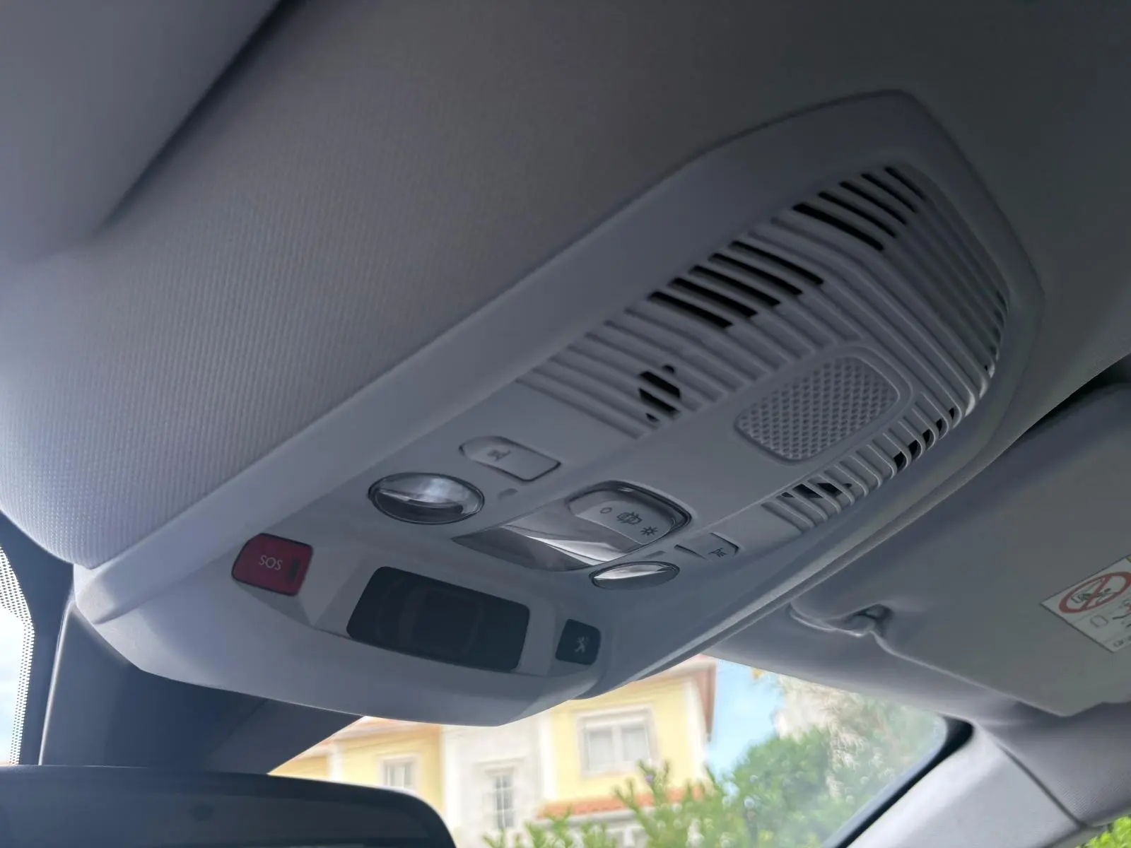 Peugeot 3008 1.2 PureTech Allure EAT8 53