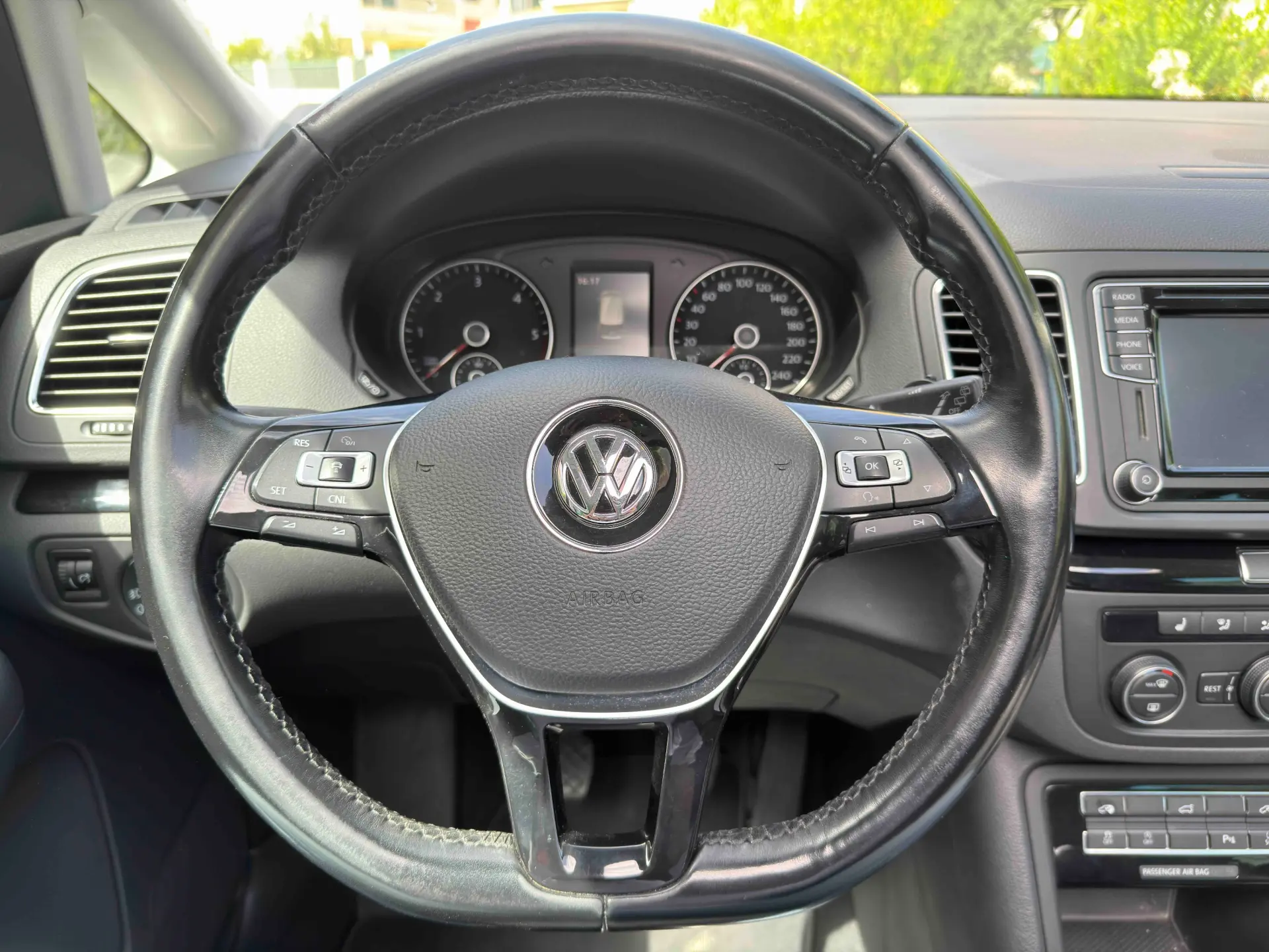 Volkswagen Sharan 2.0 TDI Blue Highline 34